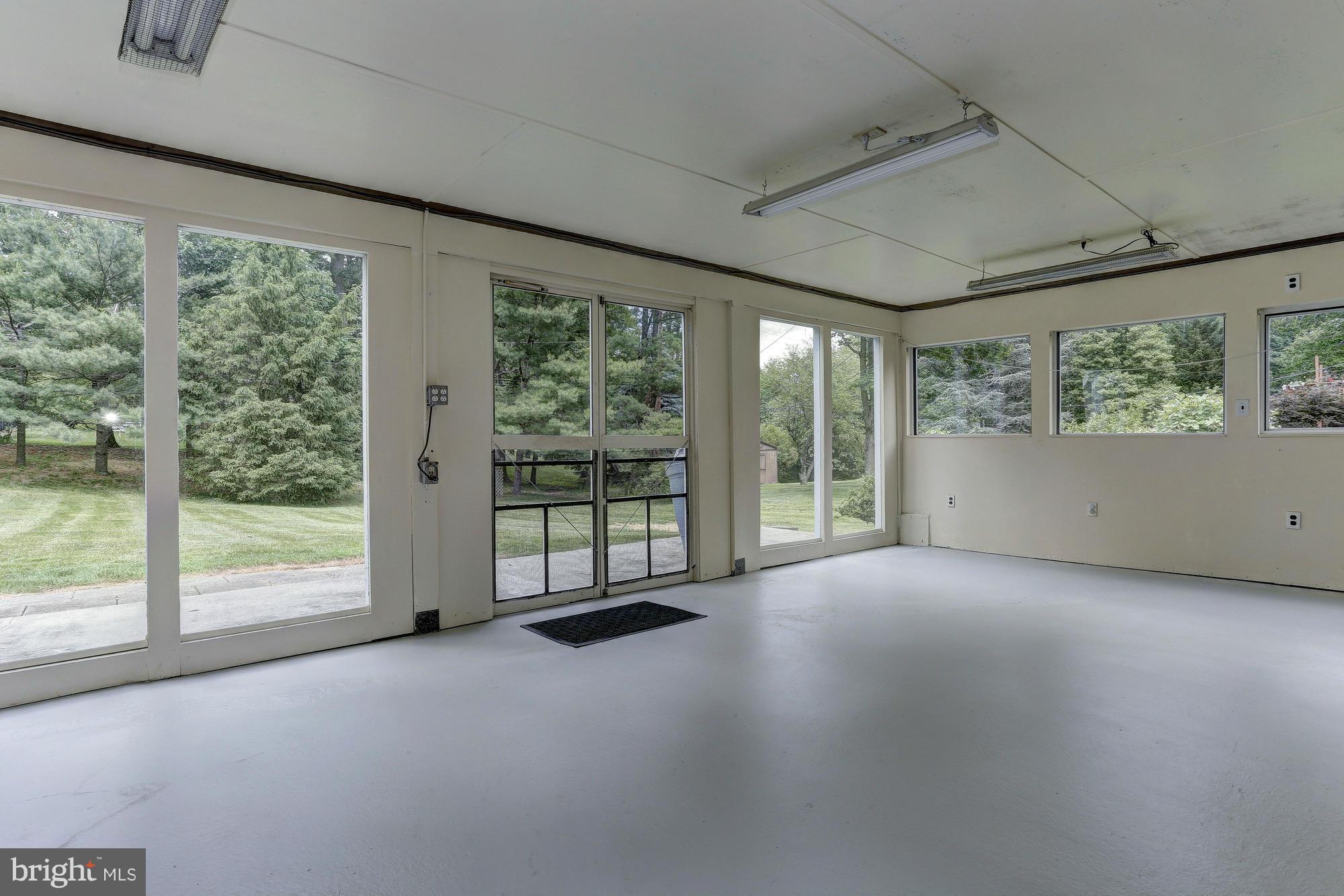 WORTHINGTON - Residential