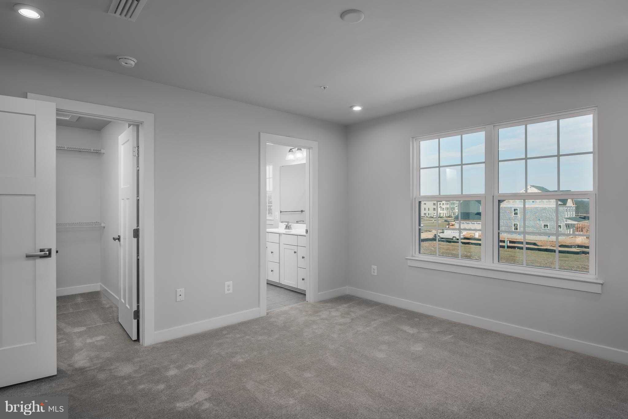 REYNOLD'S OVERLOOK - Residential