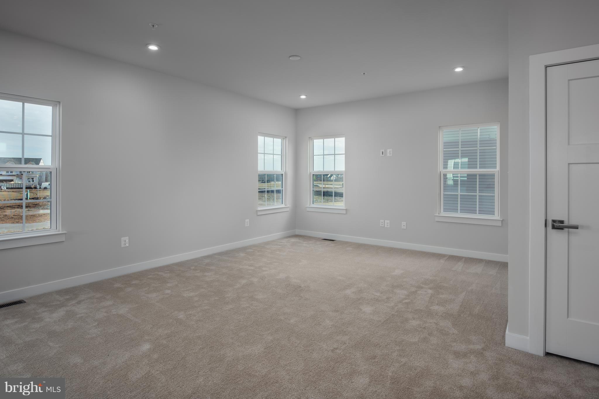 REYNOLD'S OVERLOOK - Residential