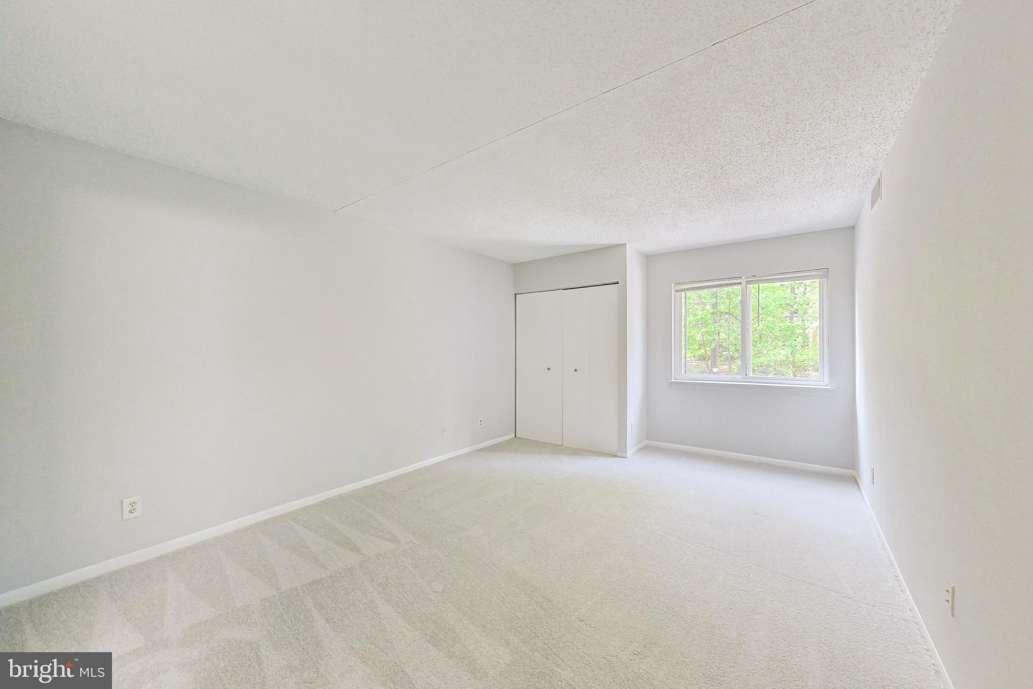 HUNTERS WOODS VILLAGE - Residential