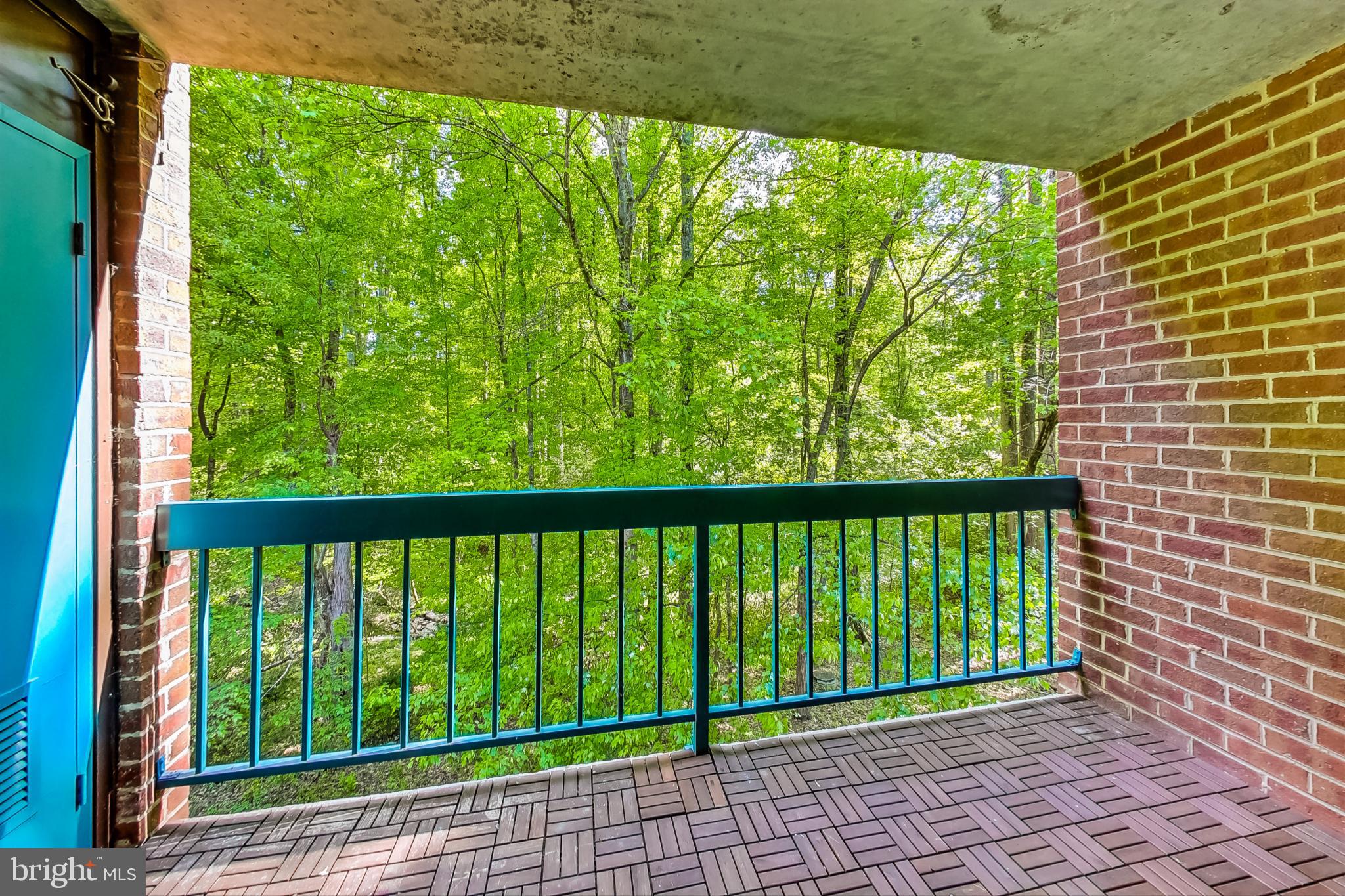 HUNTERS WOODS VILLAGE - Residential