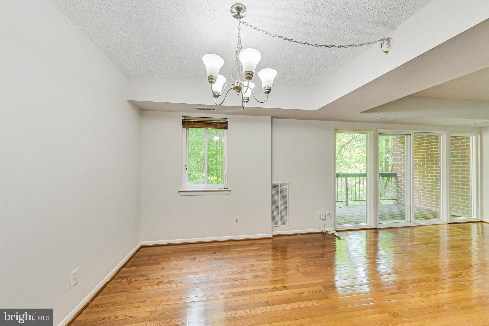 HUNTERS WOODS VILLAGE - Residential