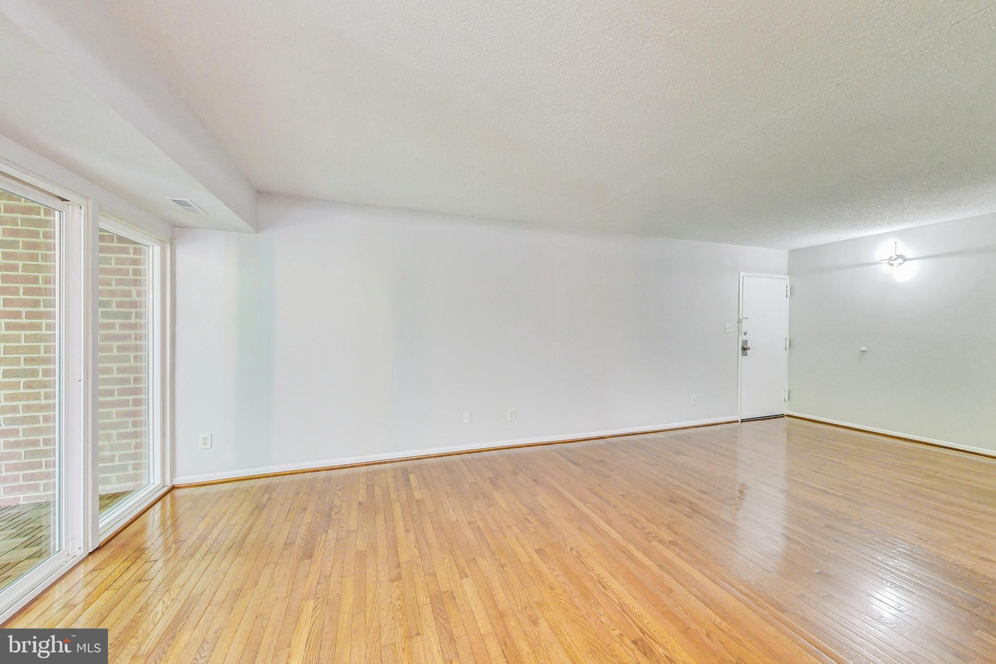 HUNTERS WOODS VILLAGE - Residential