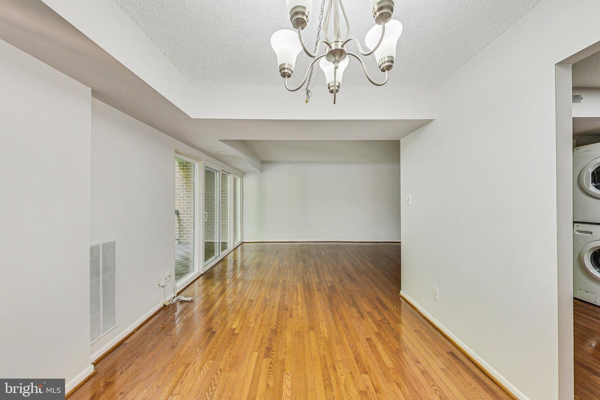 HUNTERS WOODS VILLAGE - Residential