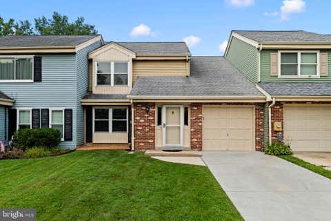 Townhouse For Sale - 144 Calderwood Lane<br/> MOUNT LAUREL, NJ 08054
