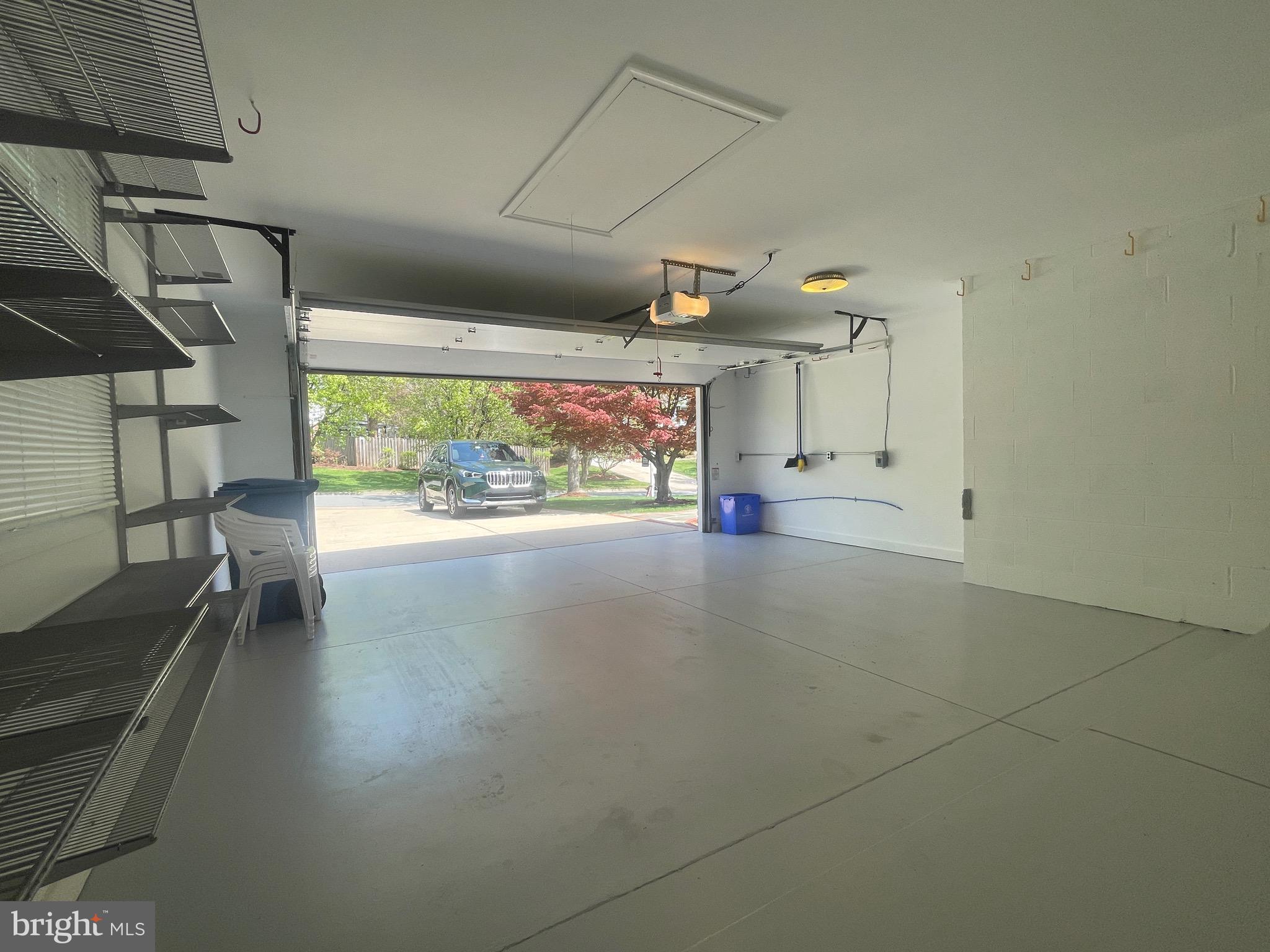 FOX HILLS - Residential