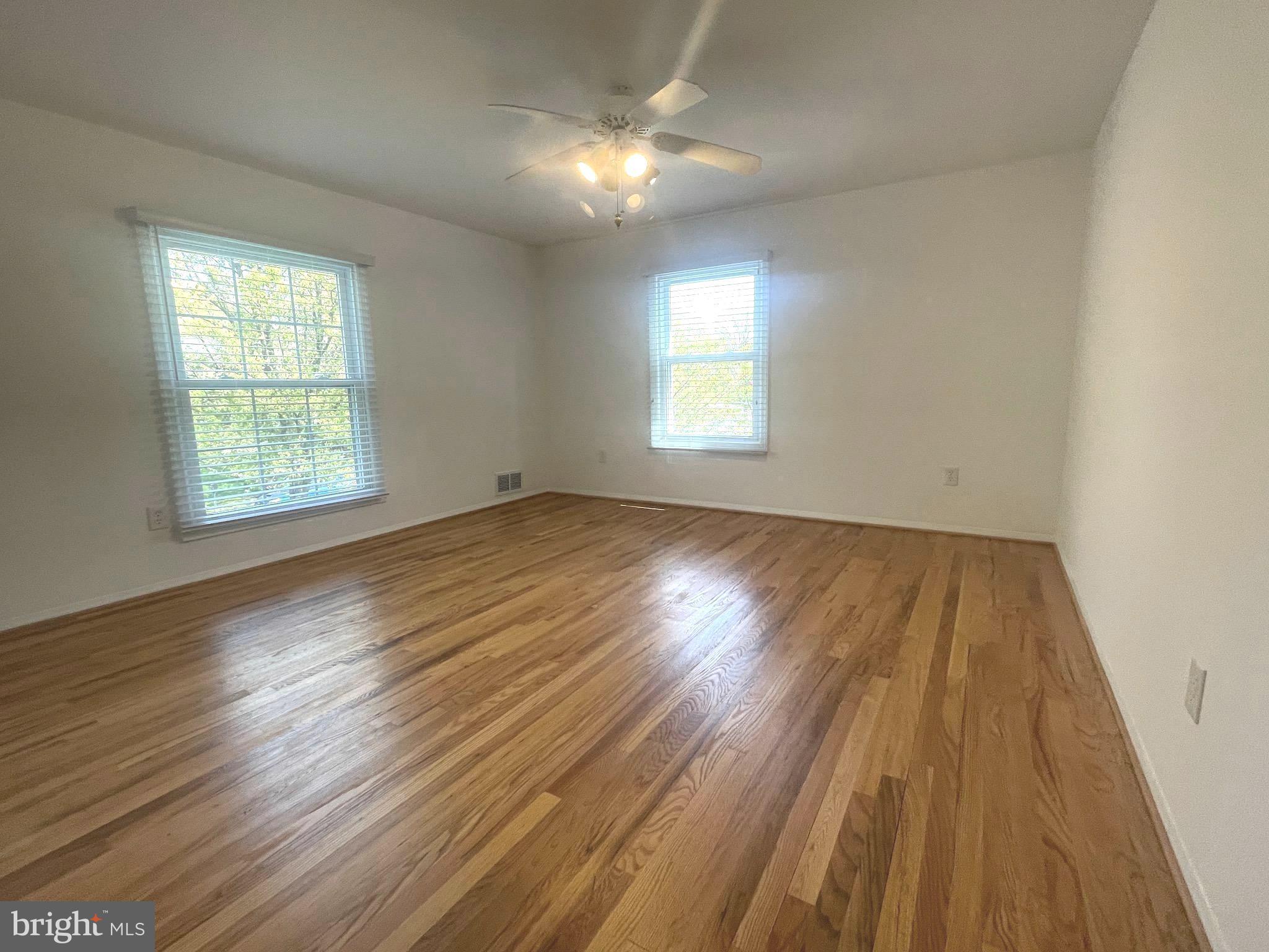 FOX HILLS - Residential