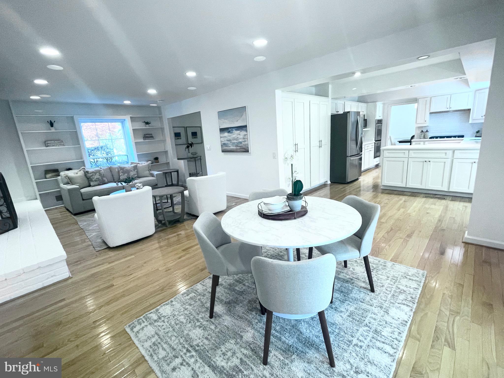 FOX HILLS - Residential