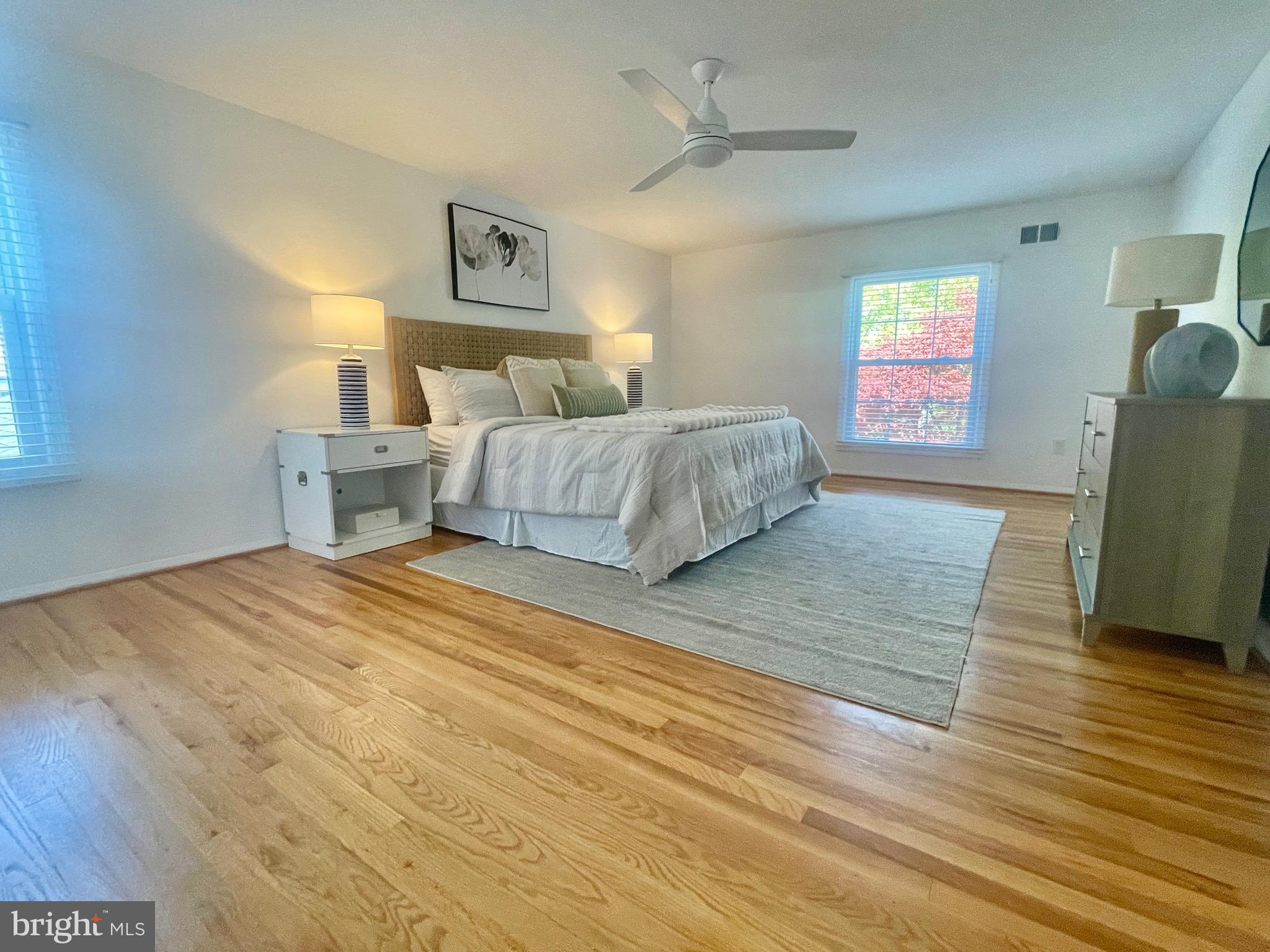 FOX HILLS - Residential