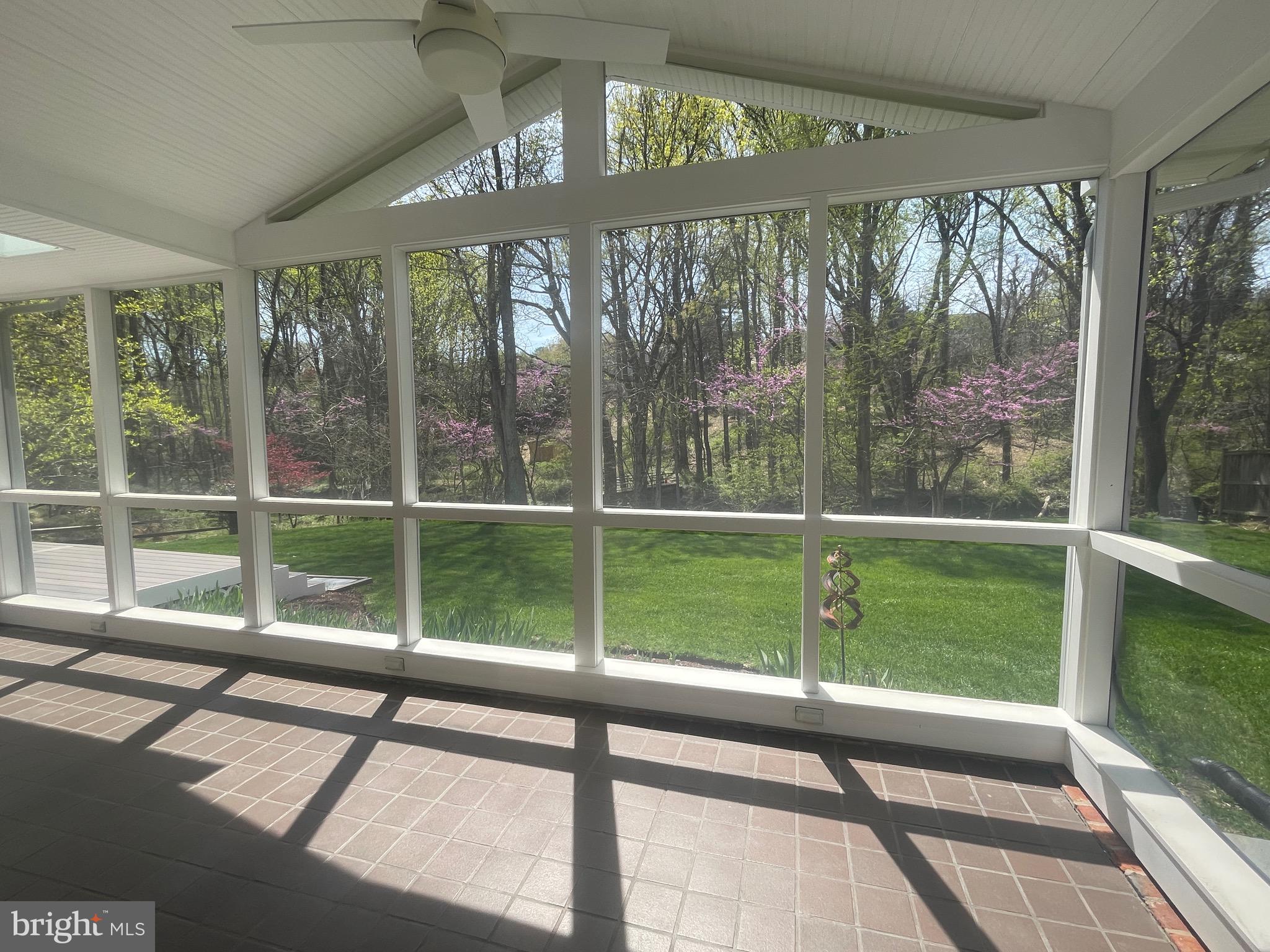 FOX HILLS - Residential