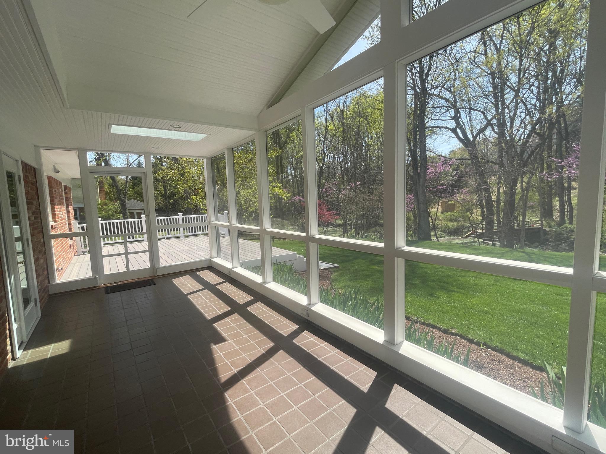 FOX HILLS - Residential