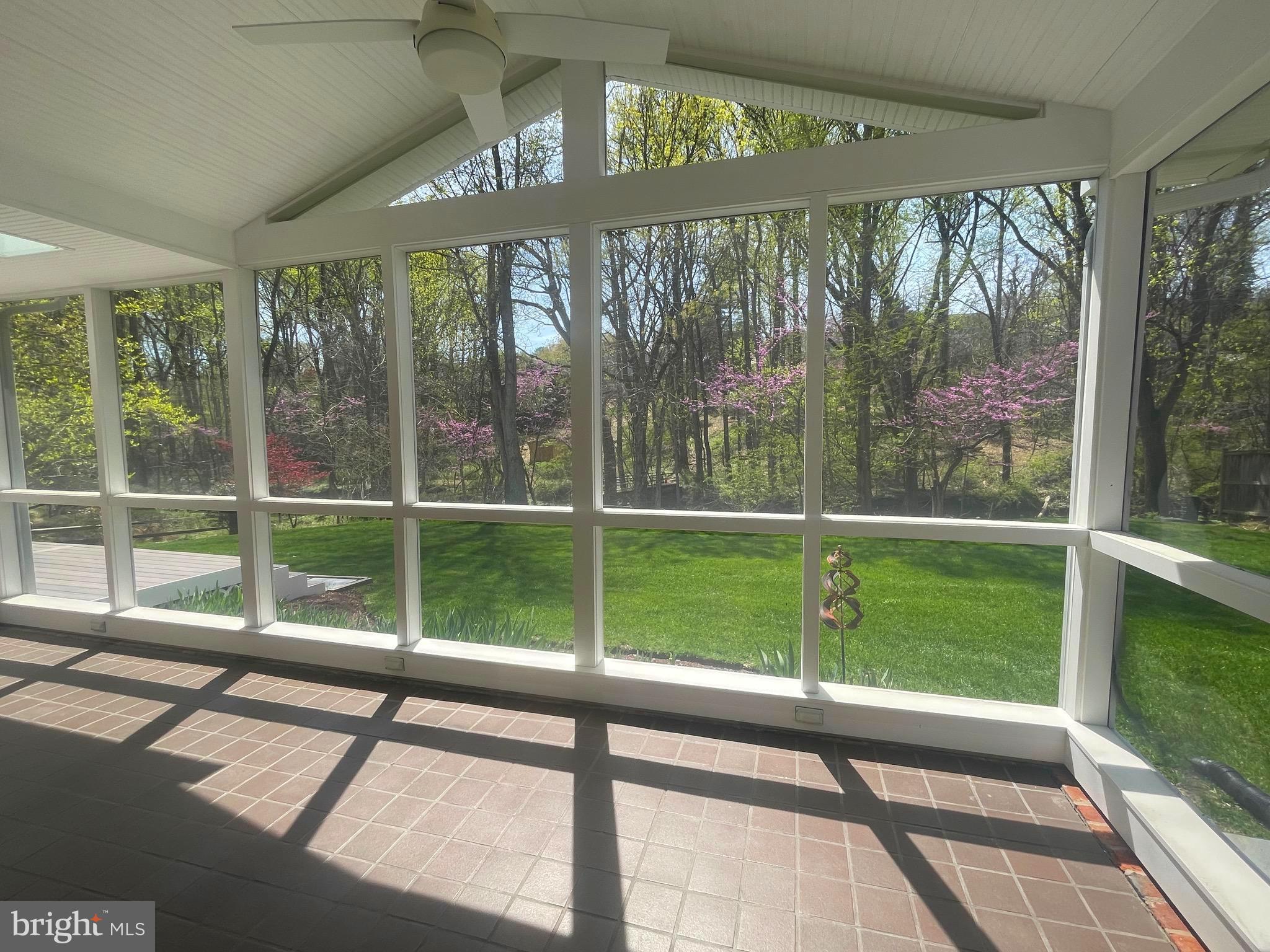 FOX HILLS - Residential