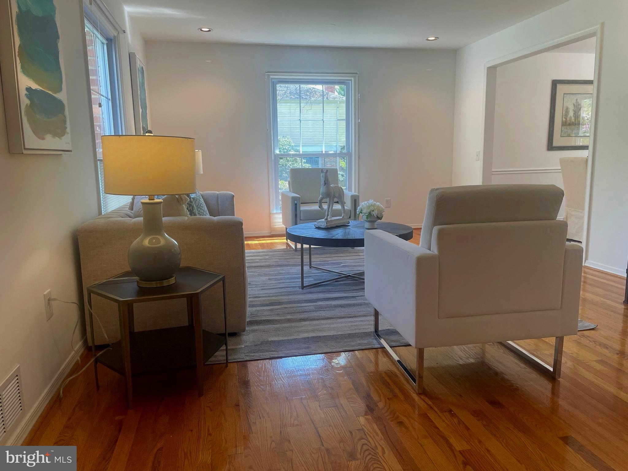 FOX HILLS - Residential