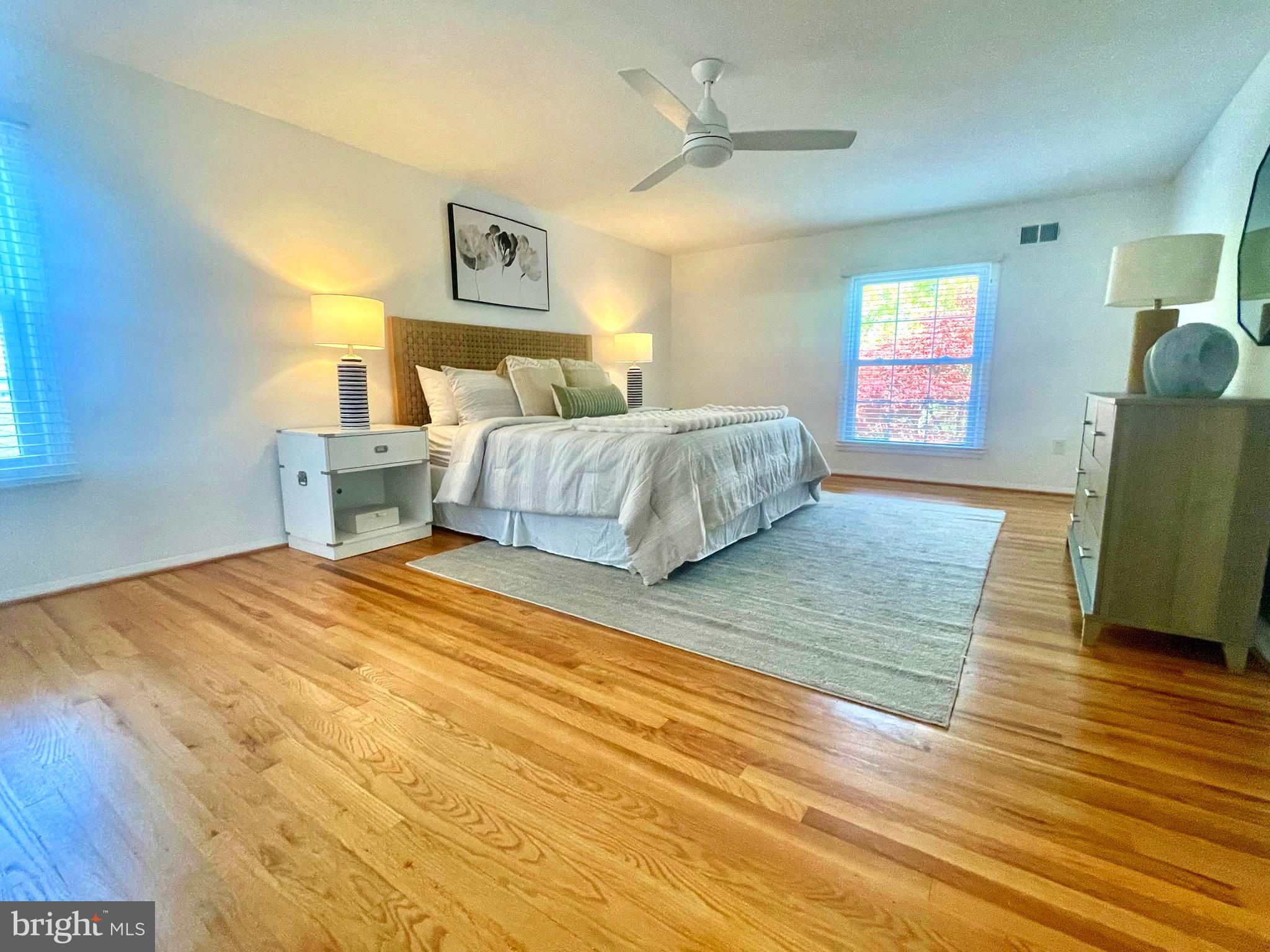 FOX HILLS - Residential