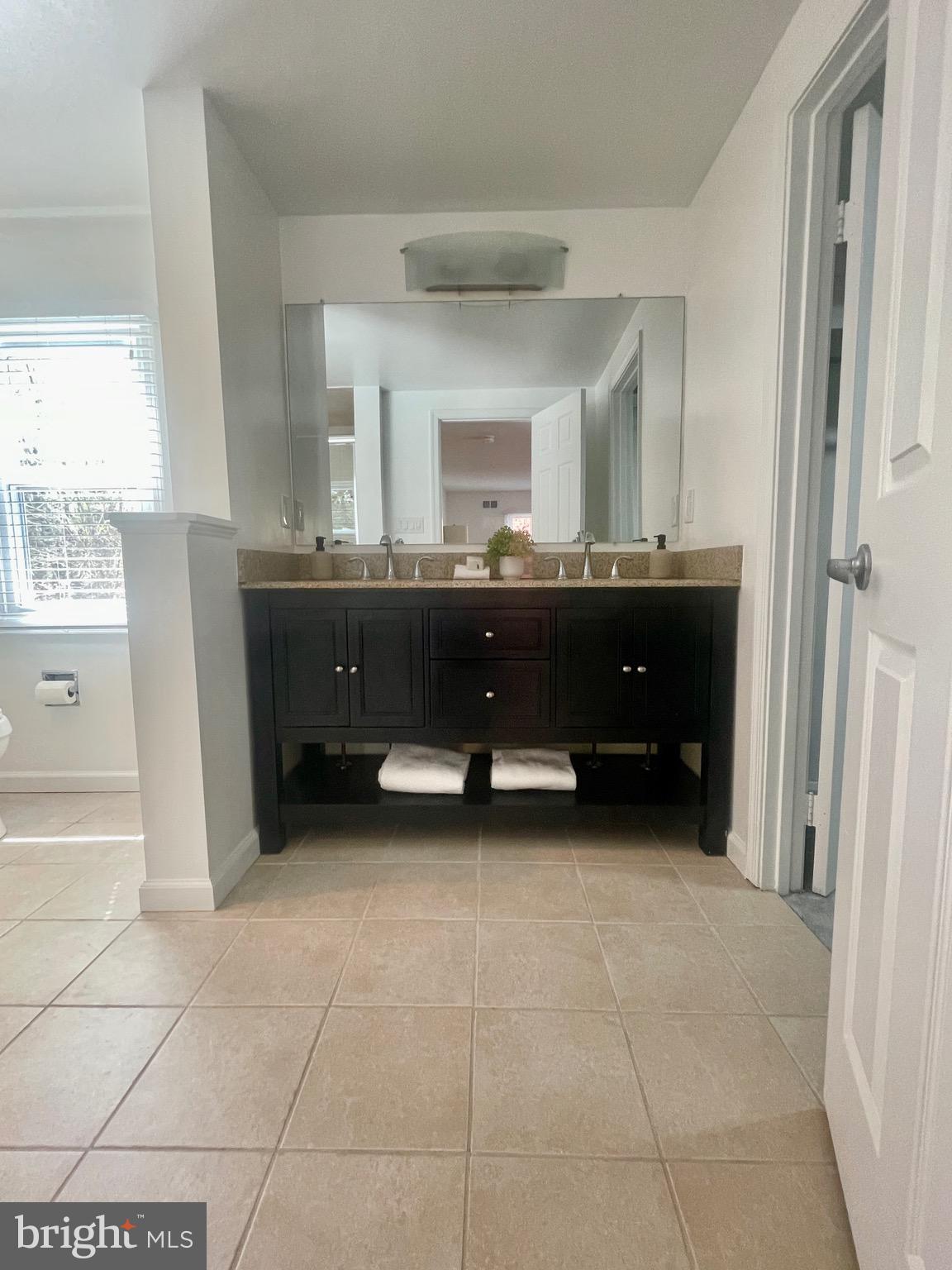 FOX HILLS - Residential