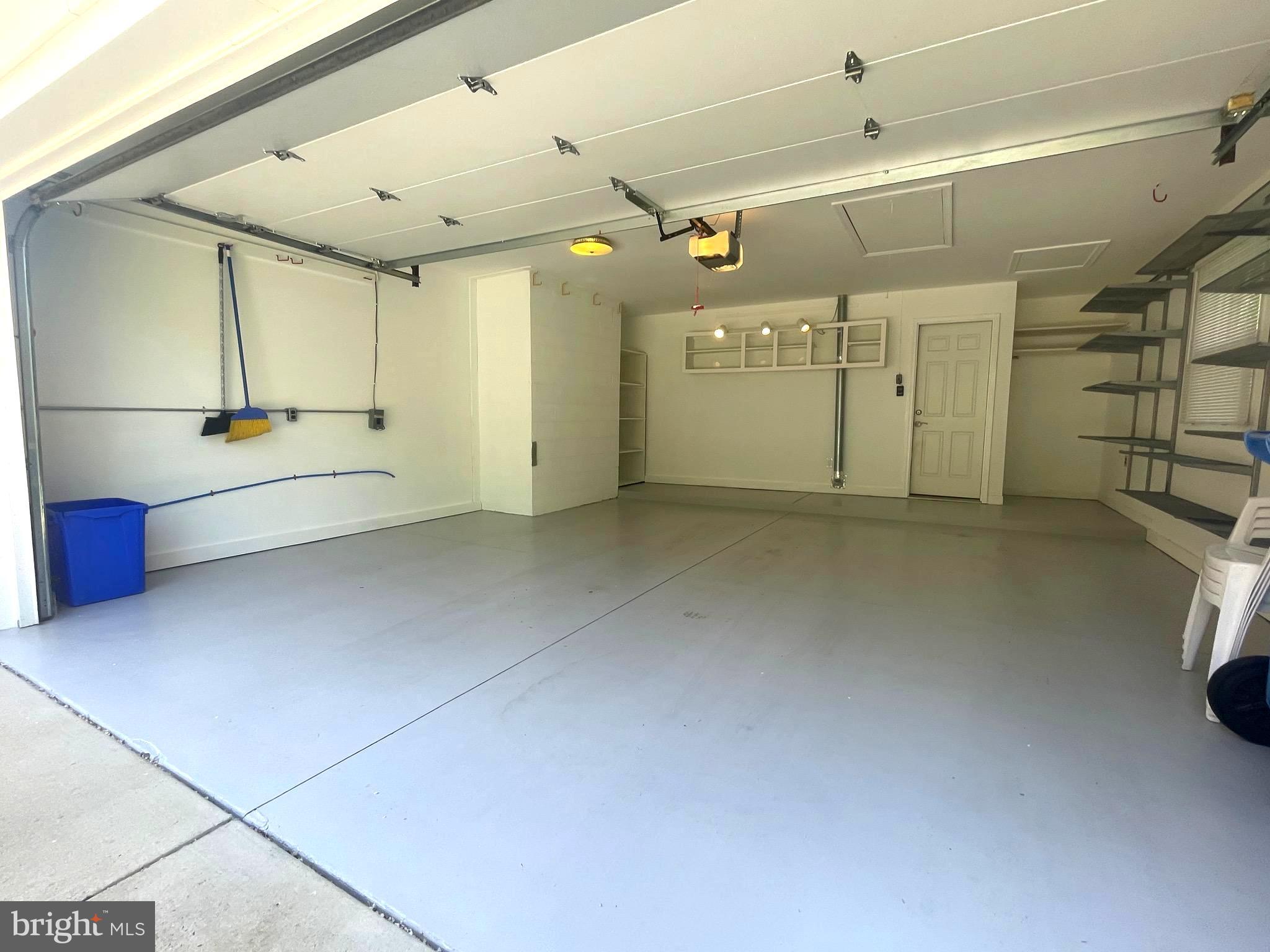 FOX HILLS - Residential