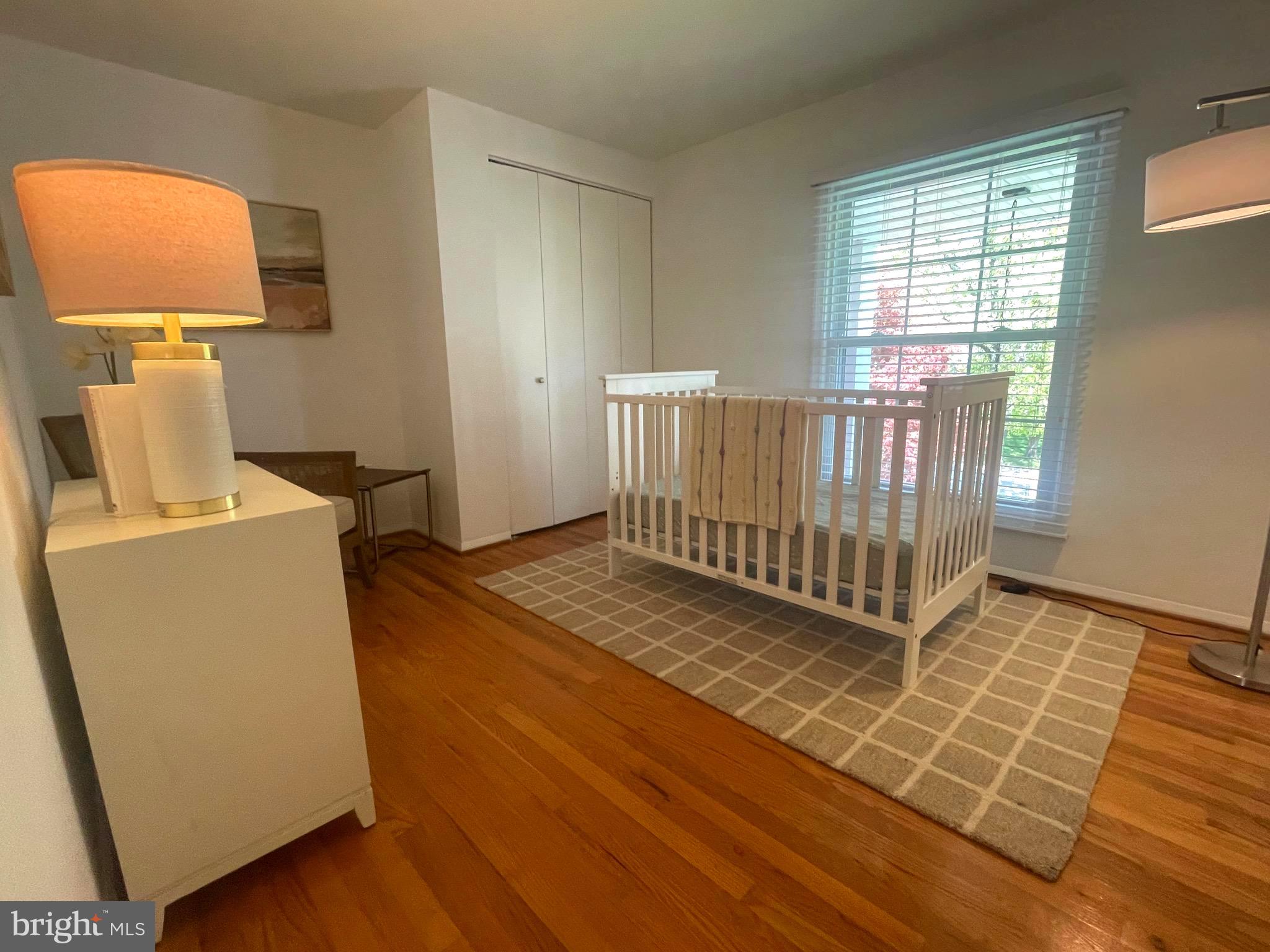 FOX HILLS - Residential