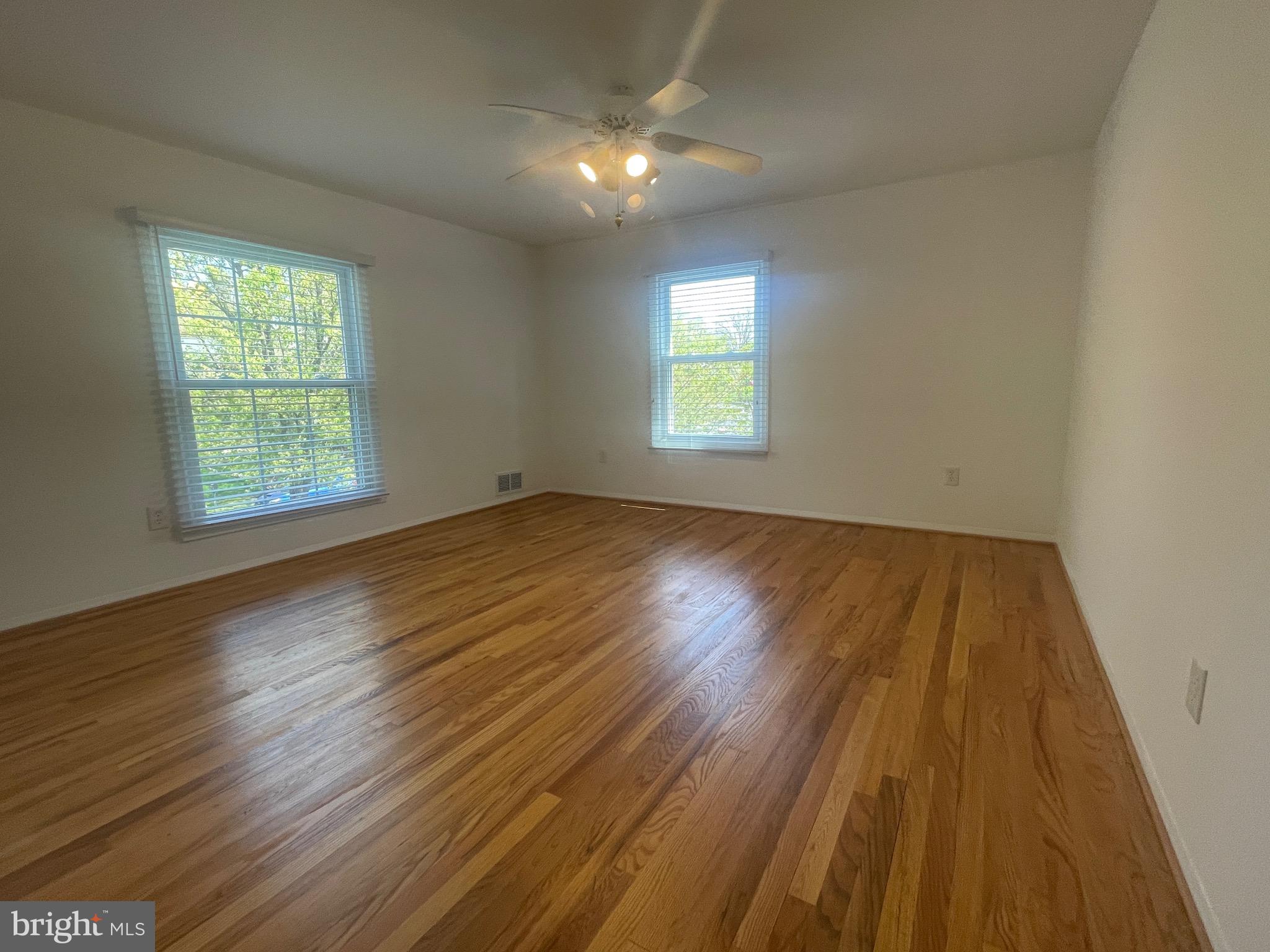 FOX HILLS - Residential