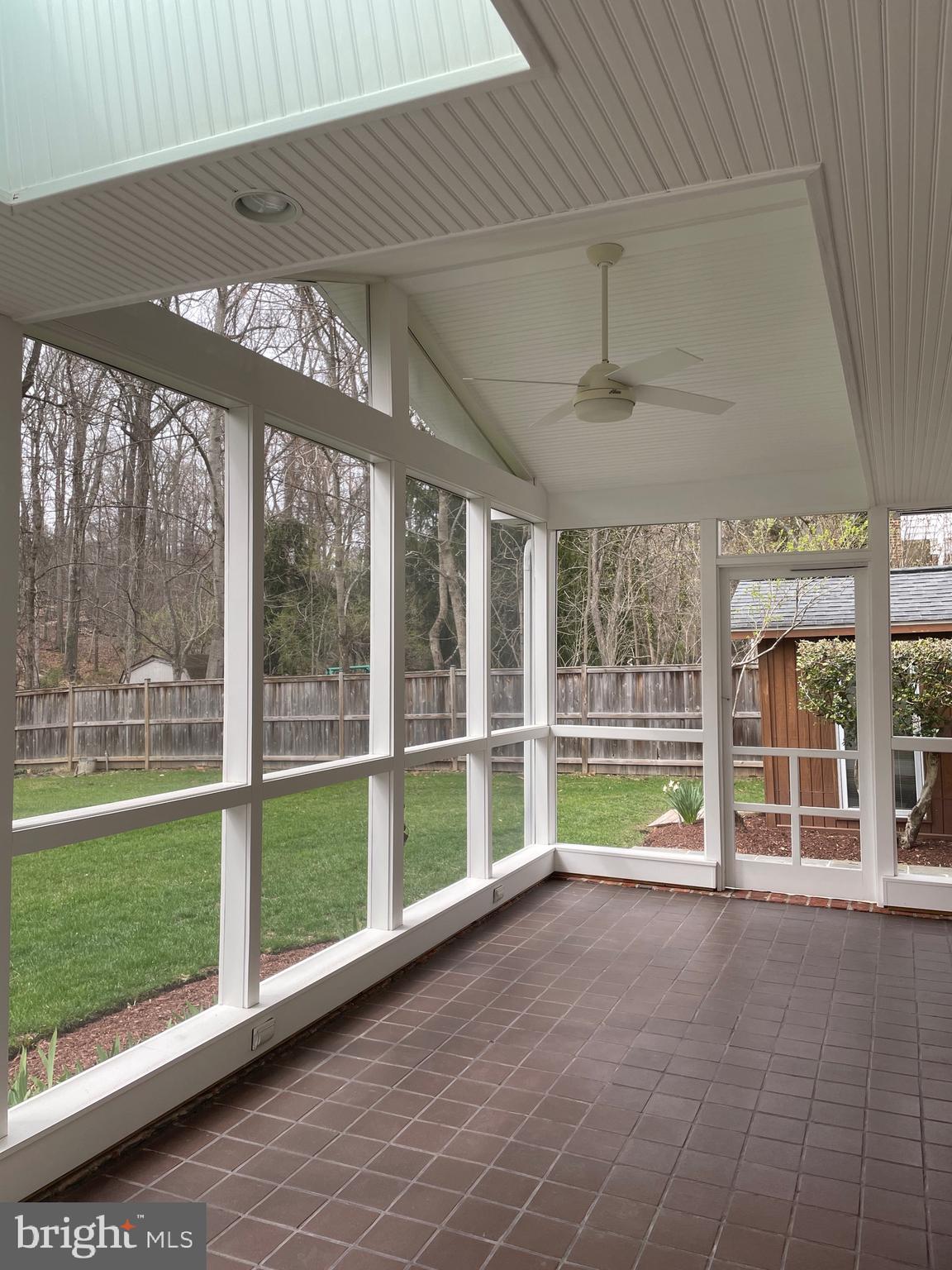 FOX HILLS - Residential