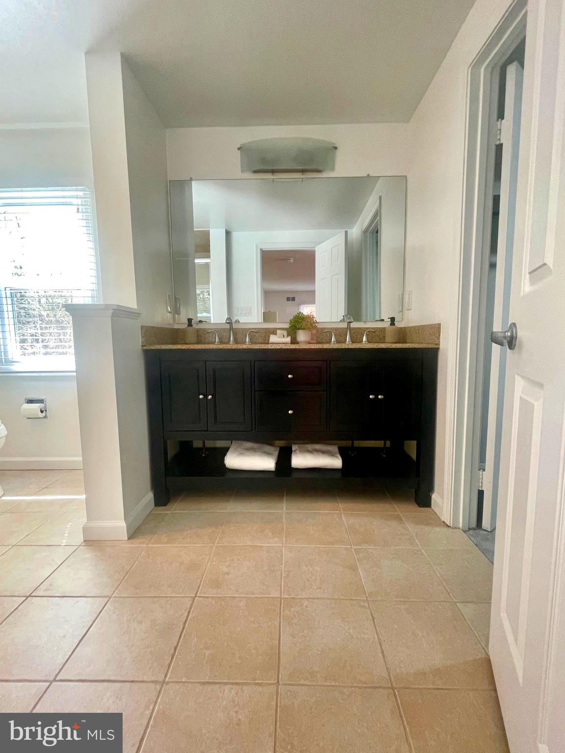 FOX HILLS - Residential