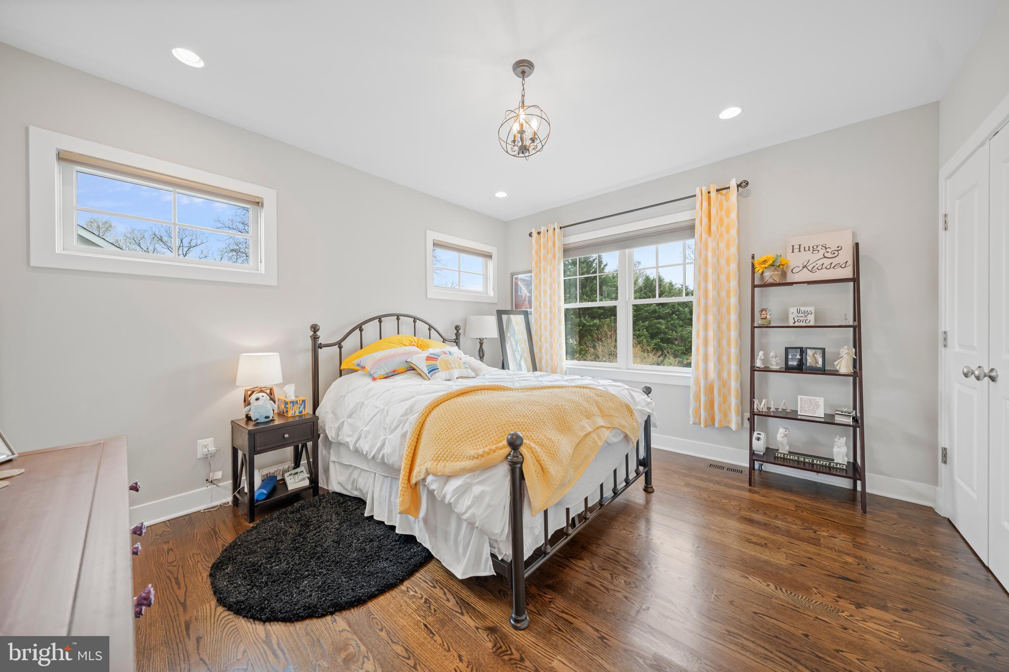 BURNING TREE VALLEY - Residential