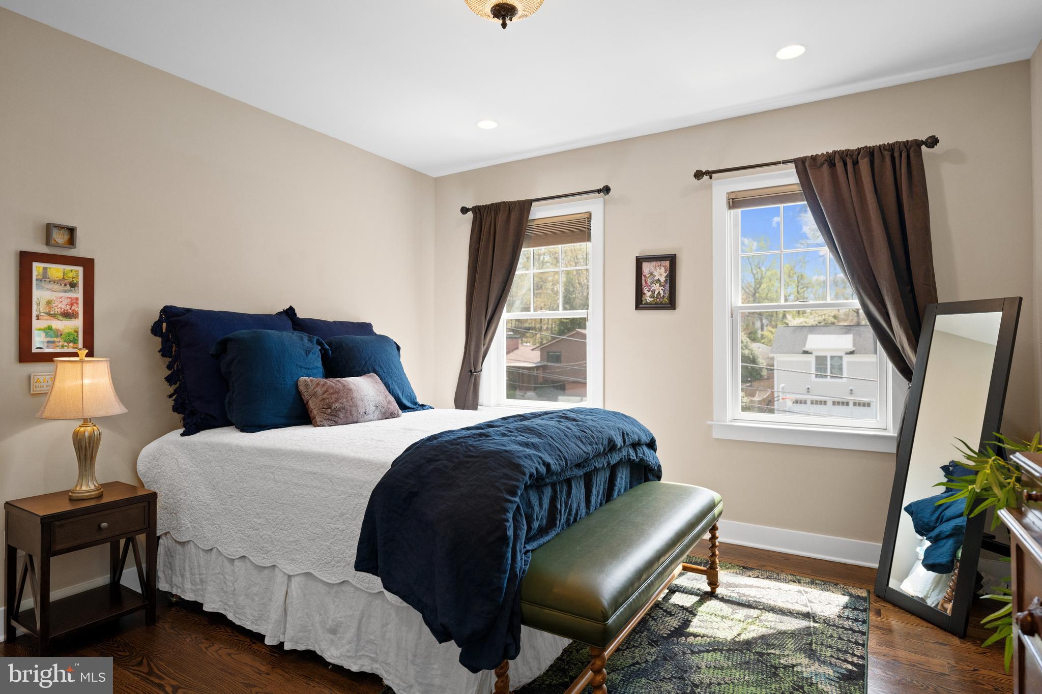 BURNING TREE VALLEY - Residential