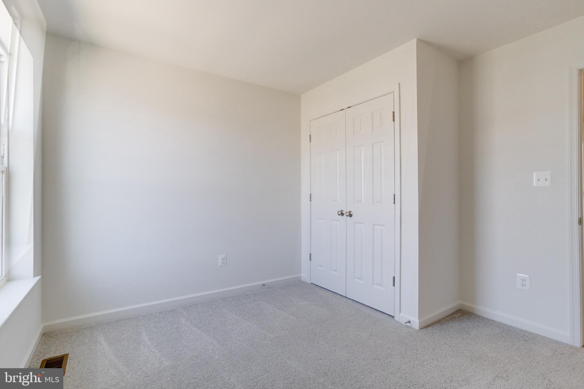 ELLENDALE - Residential Lease