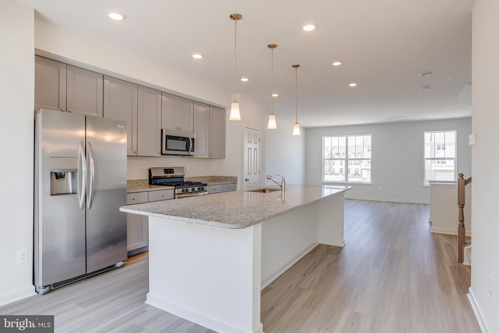 ELLENDALE - Residential Lease