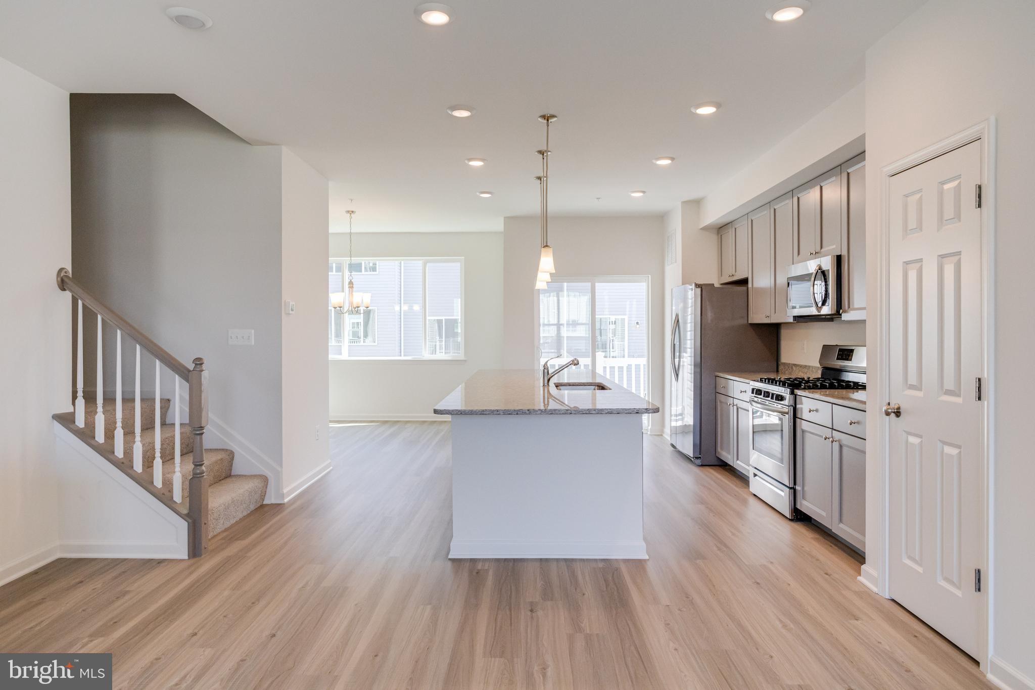 ELLENDALE - Residential Lease