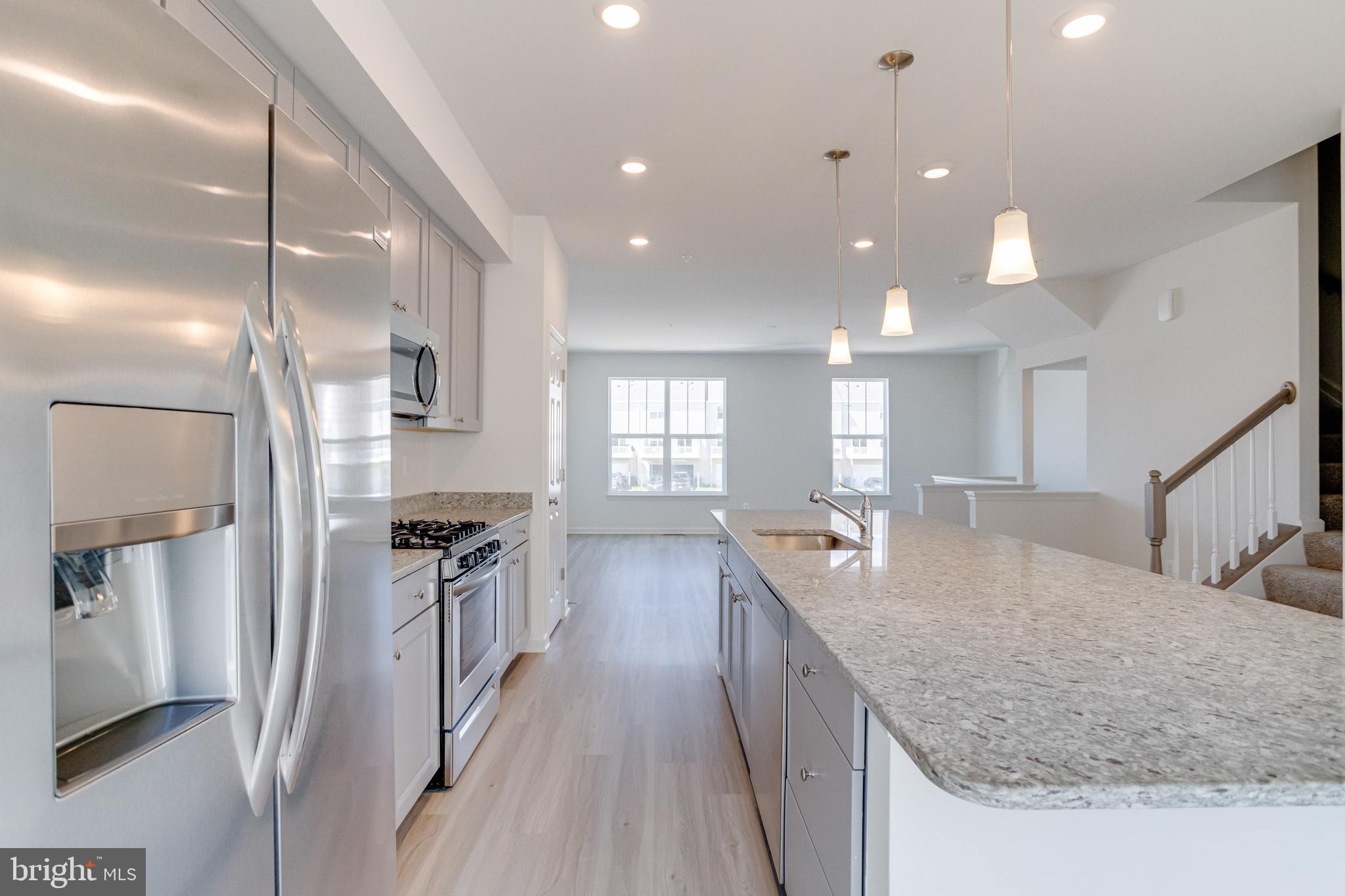 ELLENDALE - Residential Lease