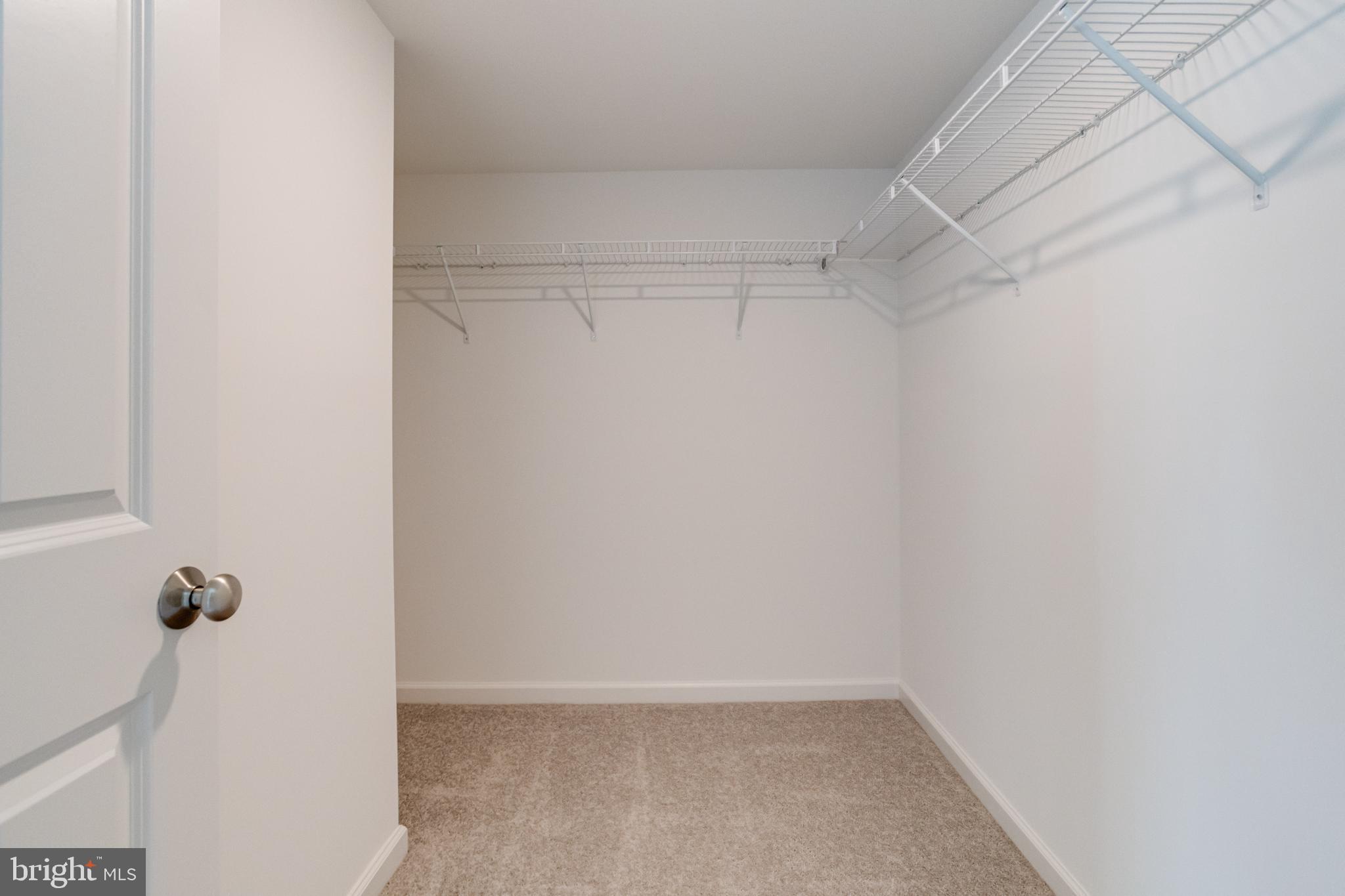 ELLENDALE - Residential Lease