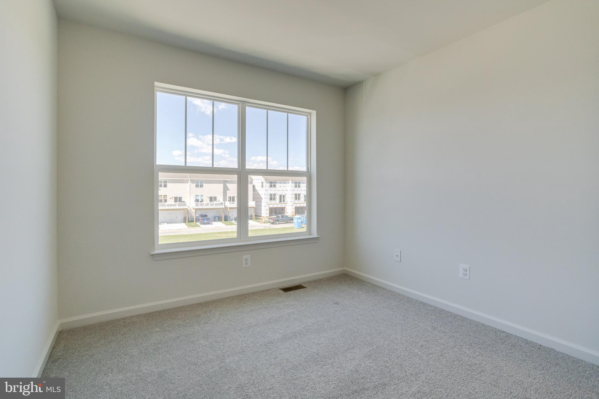 ELLENDALE - Residential Lease