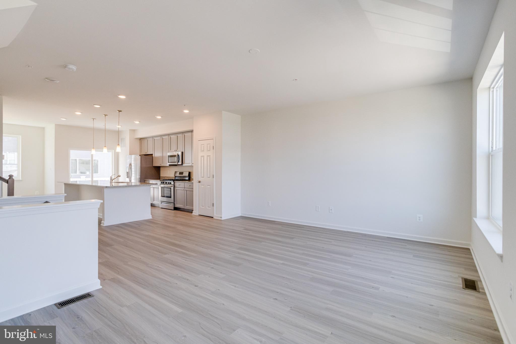 ELLENDALE - Residential Lease