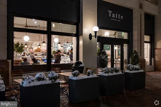 STRATFORD CONDOMINIUMS - Residential