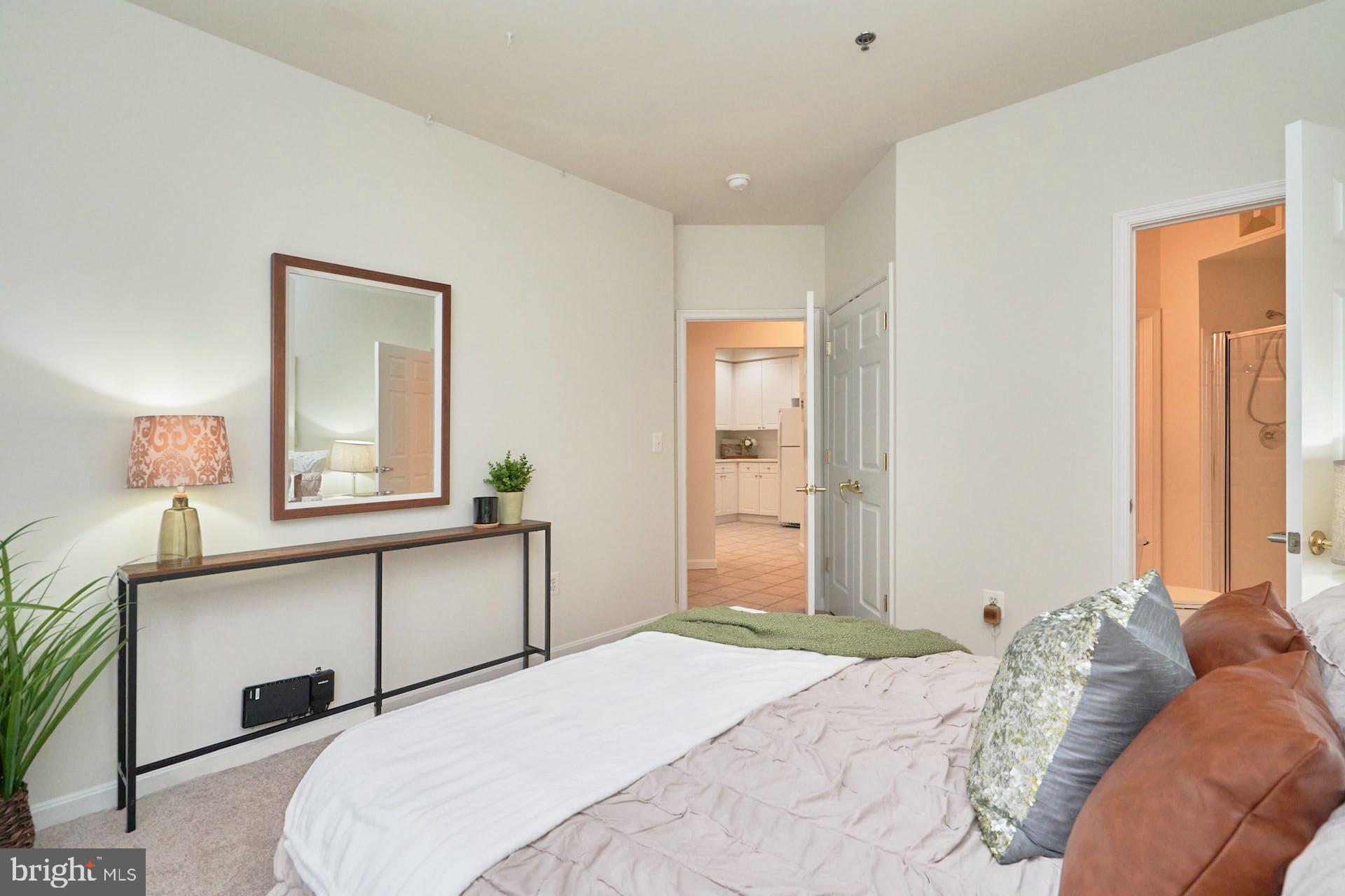 STRATFORD CONDOMINIUMS - Residential