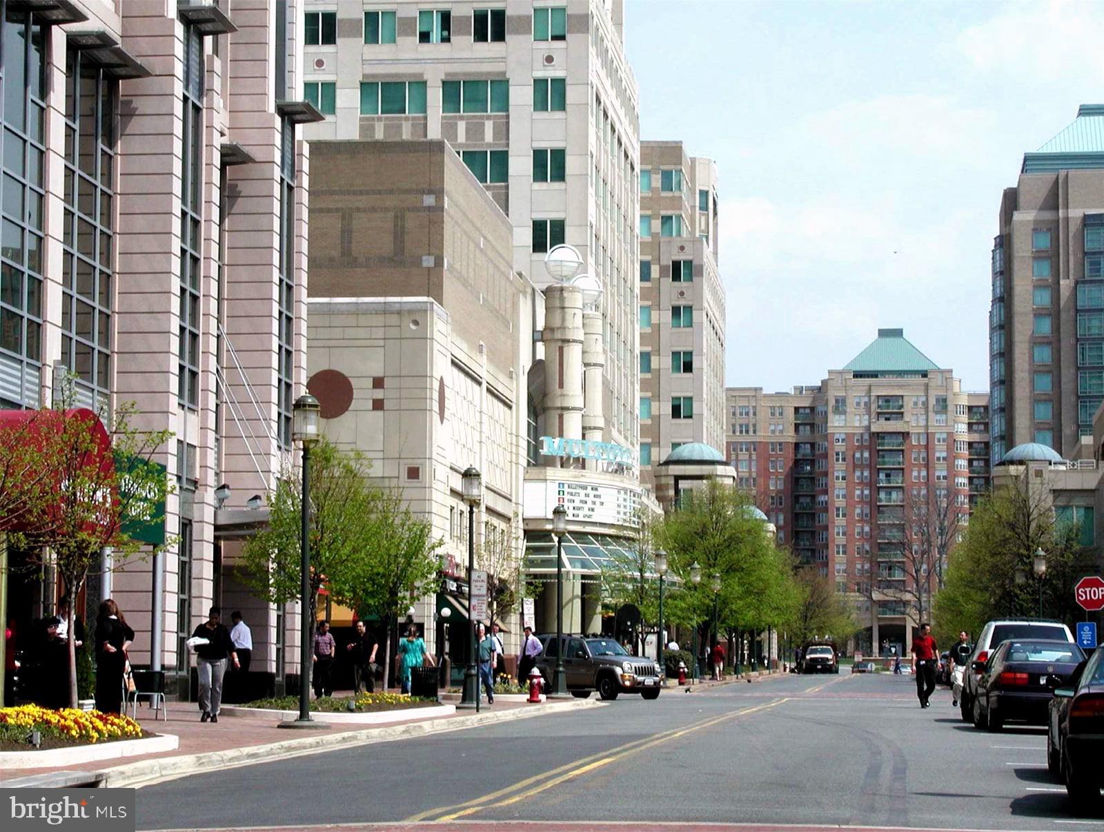 STRATFORD CONDOMINIUMS - Residential