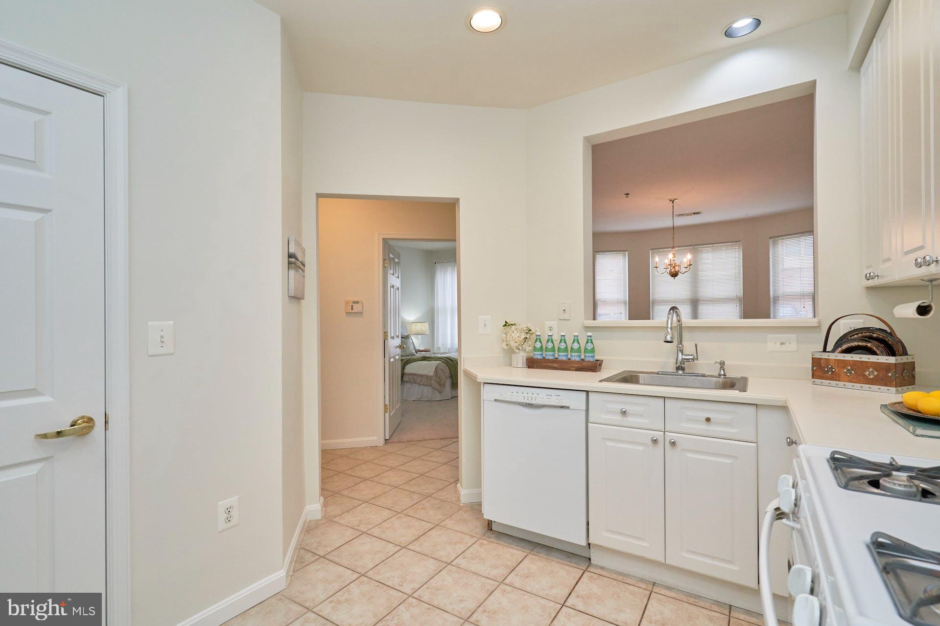 STRATFORD CONDOMINIUMS - Residential