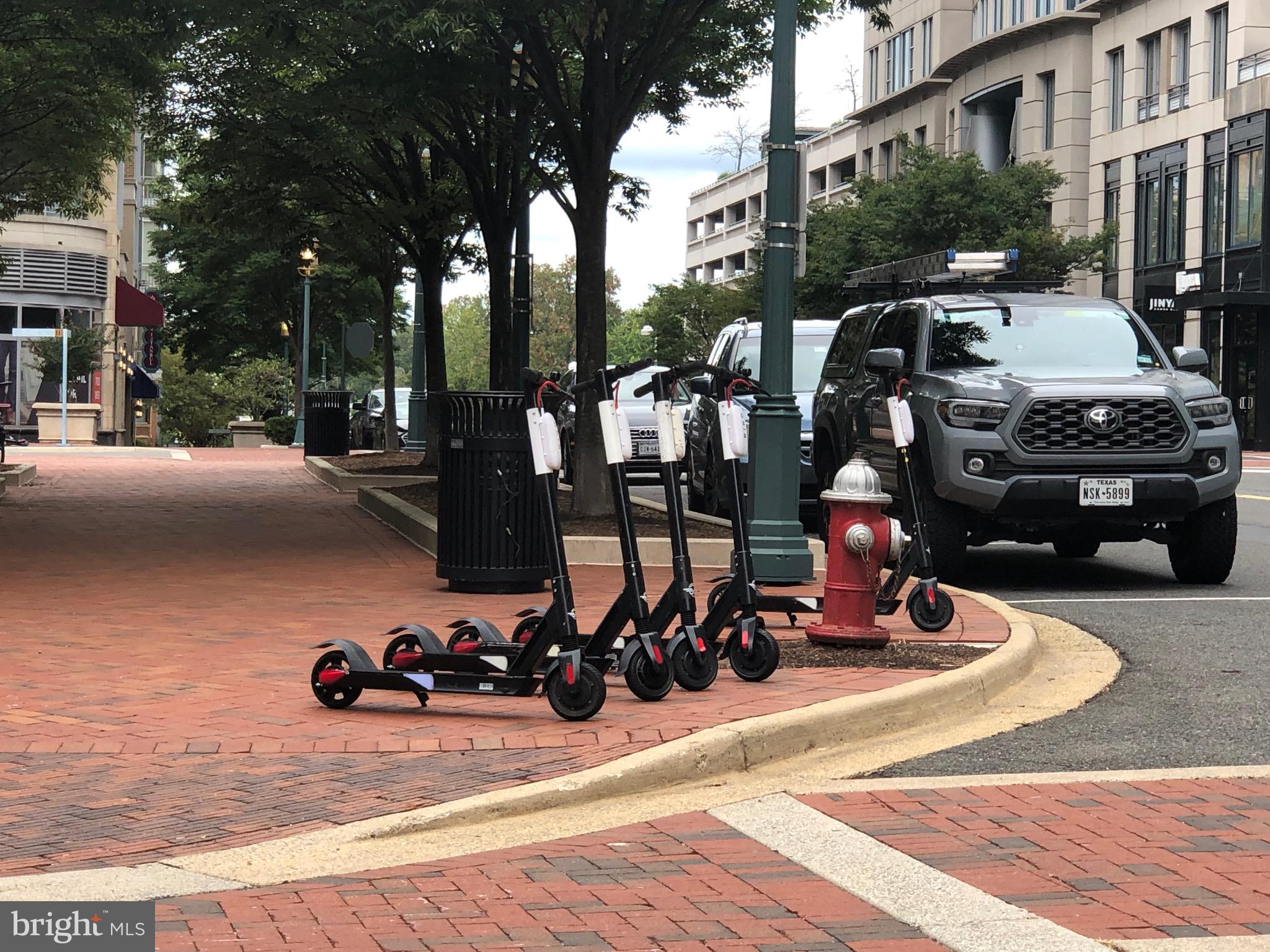 STRATFORD CONDOMINIUMS - Residential