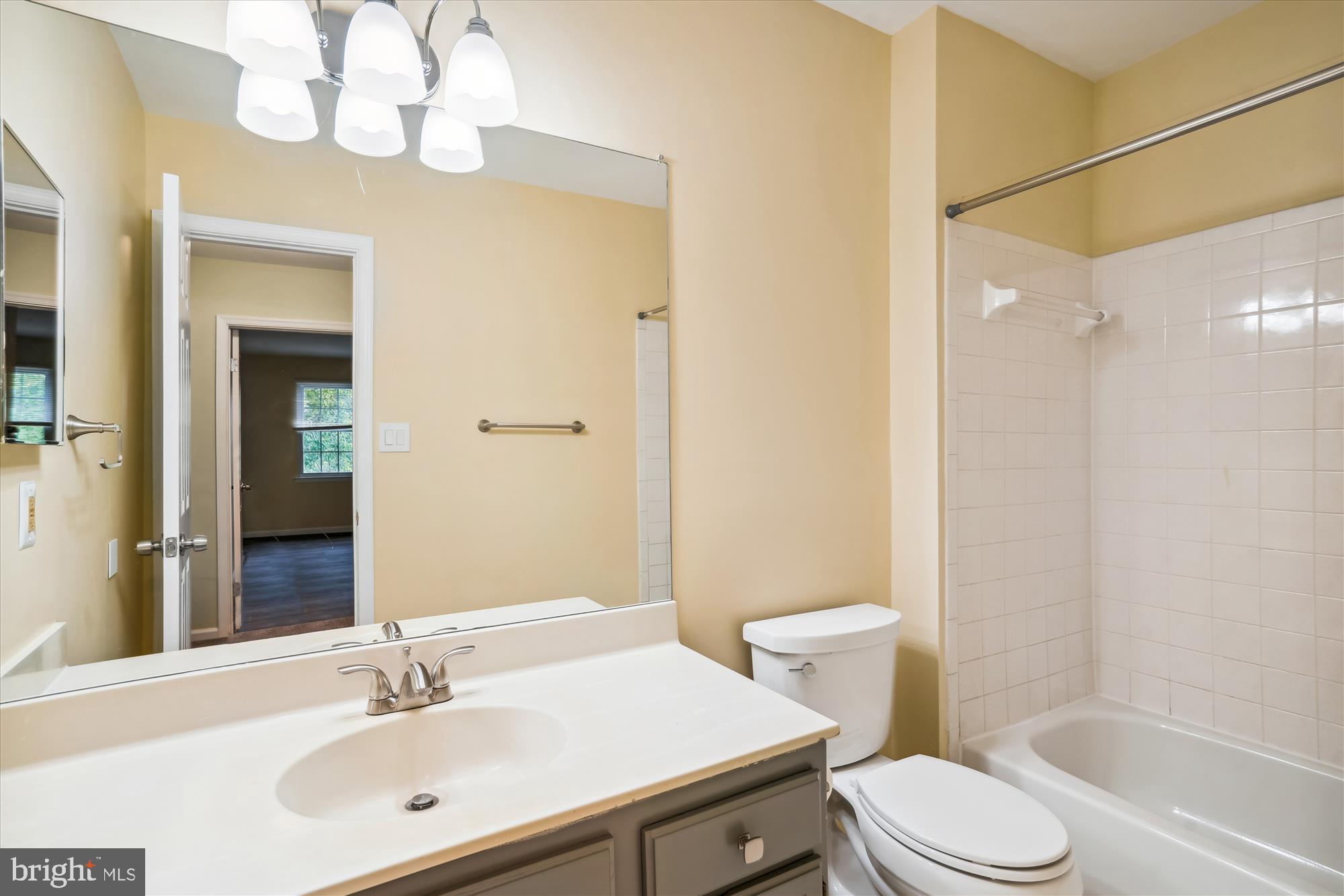 STKBRDGE AT TANGLWD COD - Residential Lease