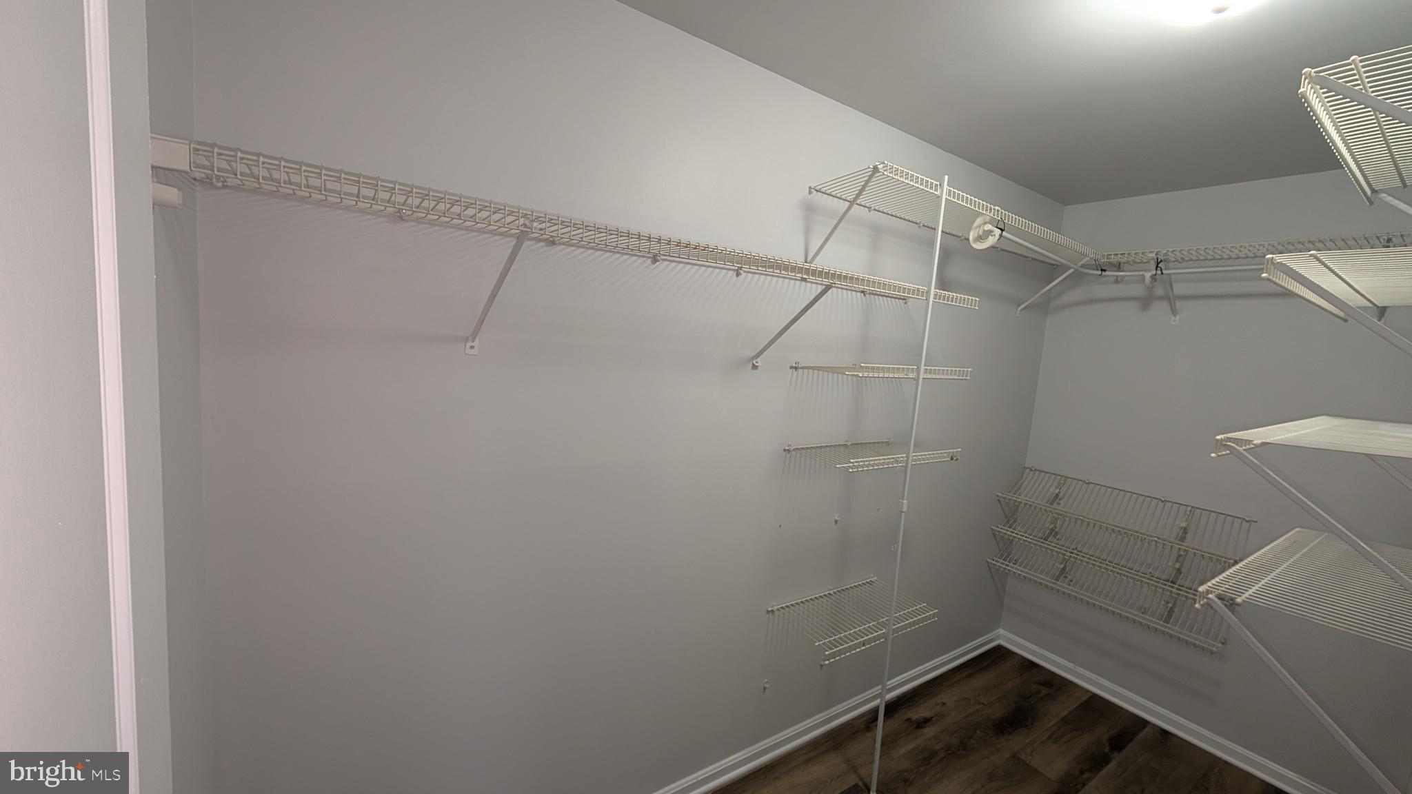 EVERGREEN ESTATES - Residential Lease