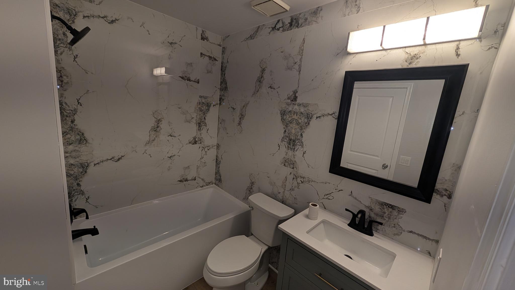 EVERGREEN ESTATES - Residential Lease