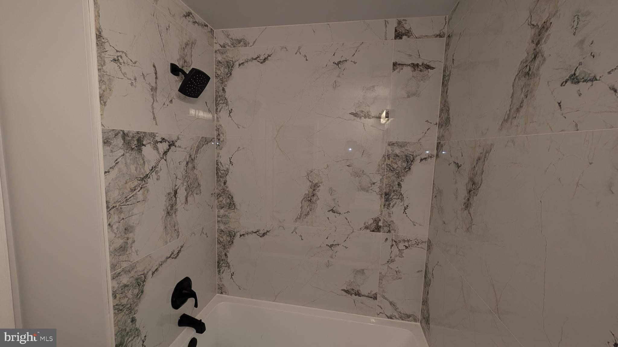 EVERGREEN ESTATES - Residential Lease