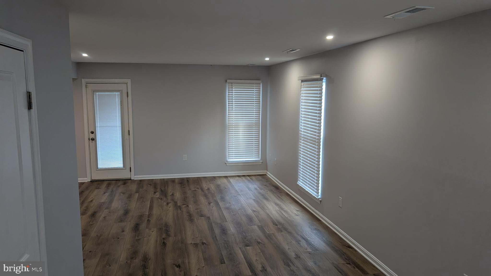 EVERGREEN ESTATES - Residential Lease