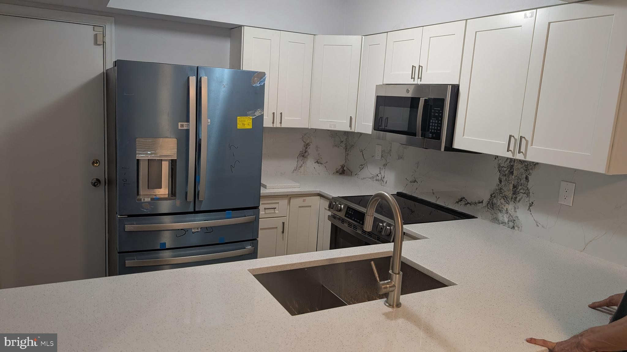 EVERGREEN ESTATES - Residential Lease