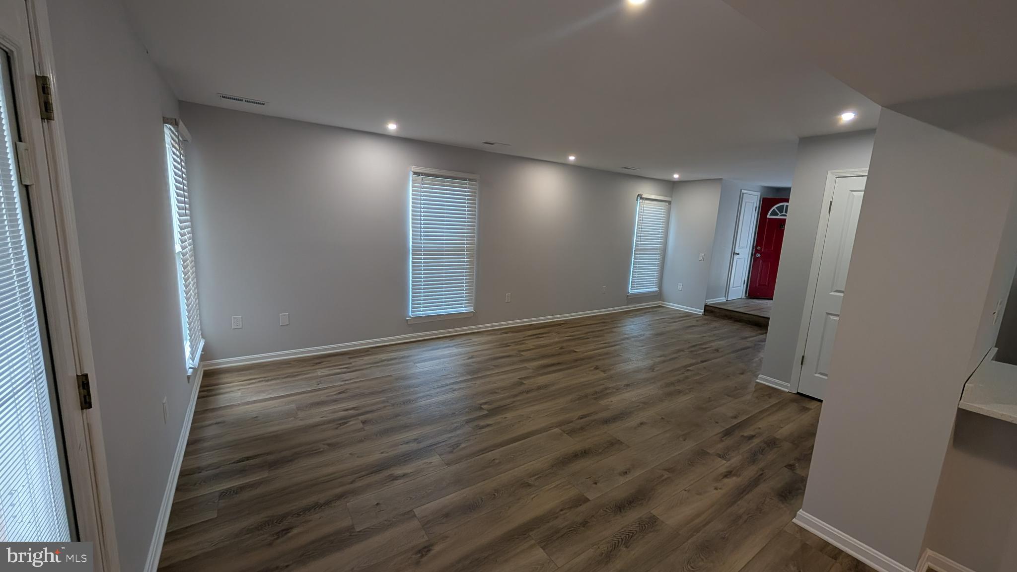 EVERGREEN ESTATES - Residential Lease