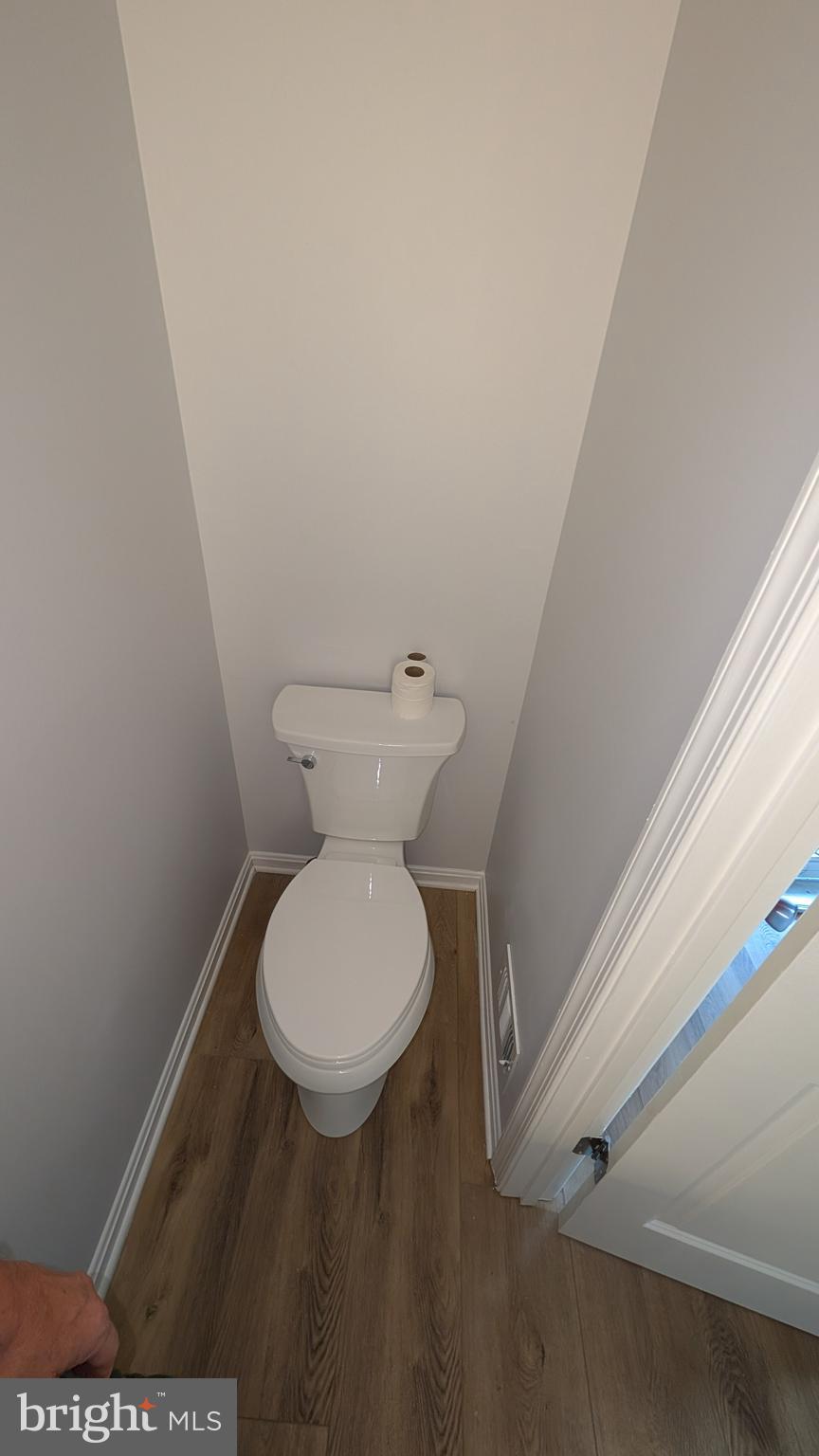 EVERGREEN ESTATES - Residential Lease