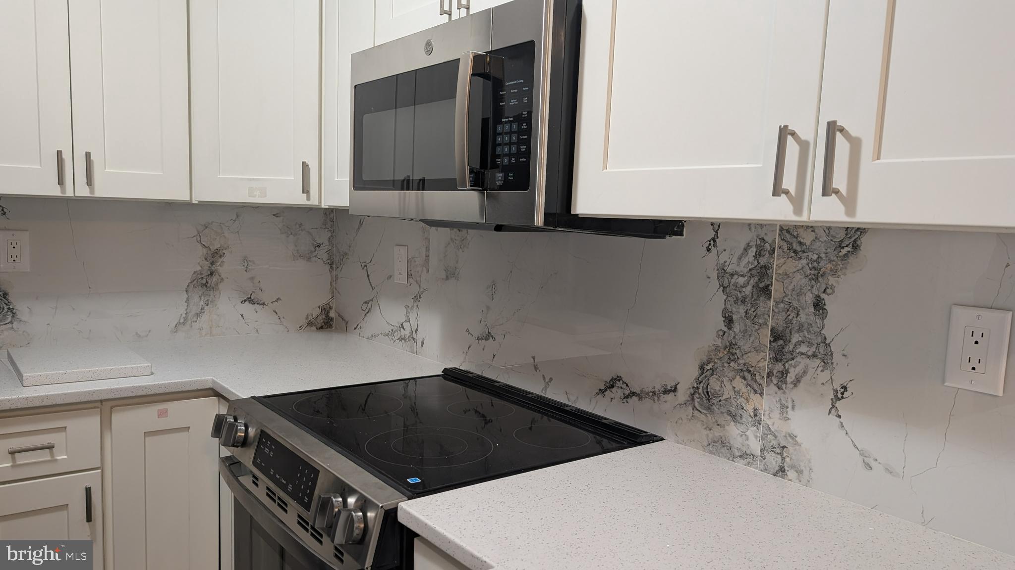 EVERGREEN ESTATES - Residential Lease