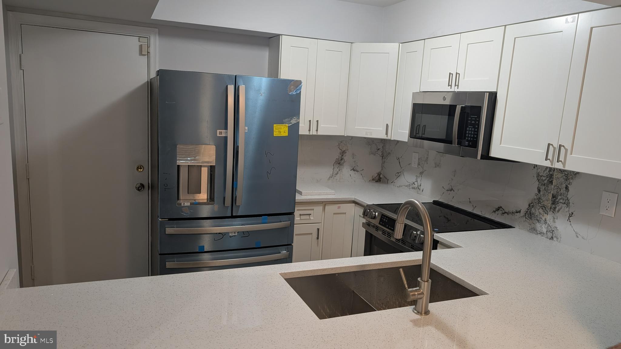 EVERGREEN ESTATES - Residential Lease