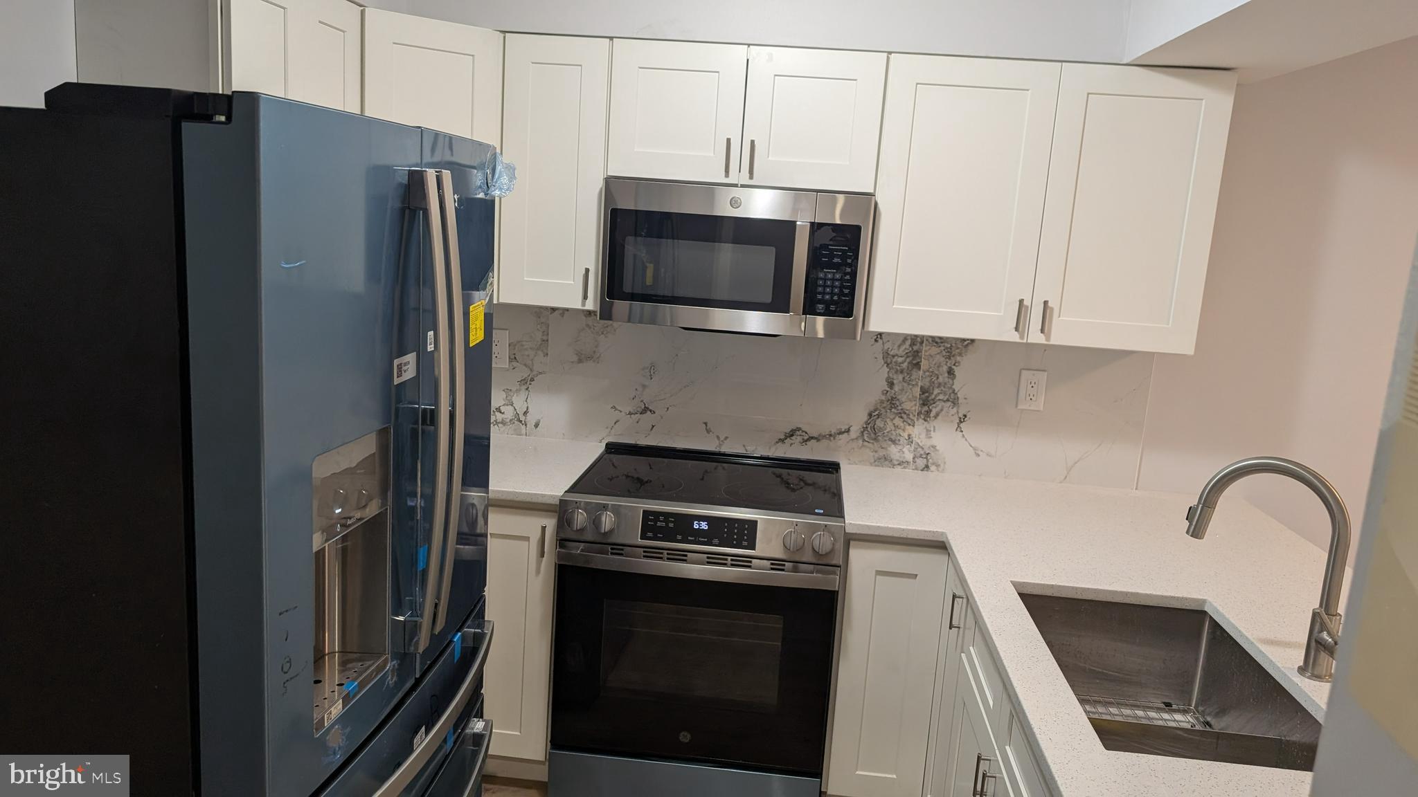 EVERGREEN ESTATES - Residential Lease