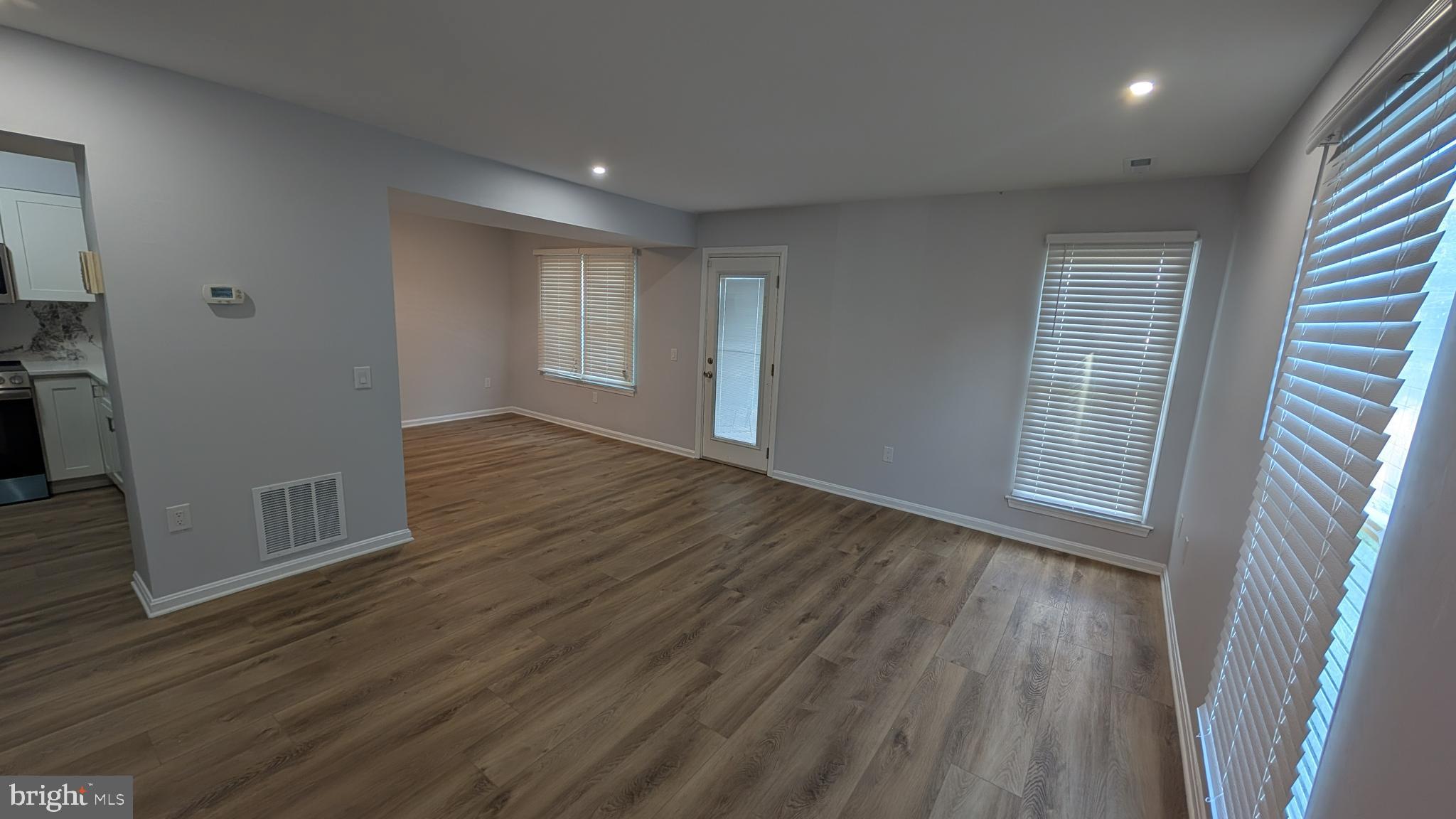 EVERGREEN ESTATES - Residential Lease